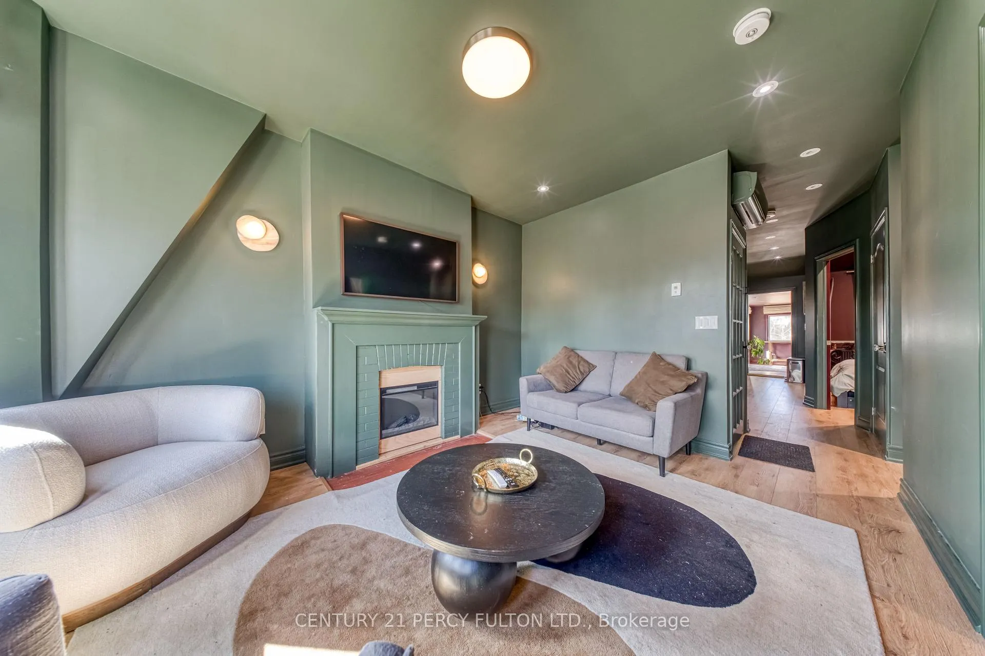 Photo 18 of 10 Redwood Avenue, Toronto, Greenwood-Coxwell — HOMEH