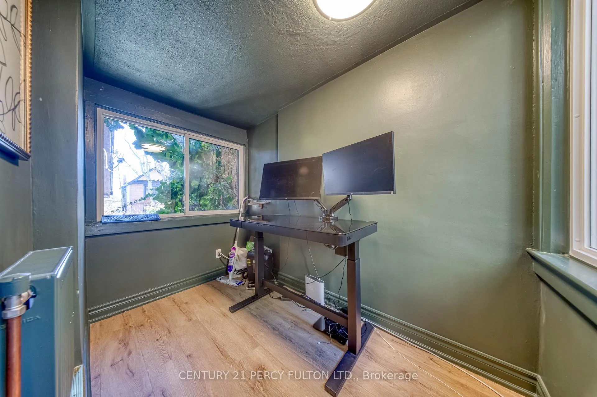 Photo 20 of 10 Redwood Avenue, Toronto, Greenwood-Coxwell — HOMEH