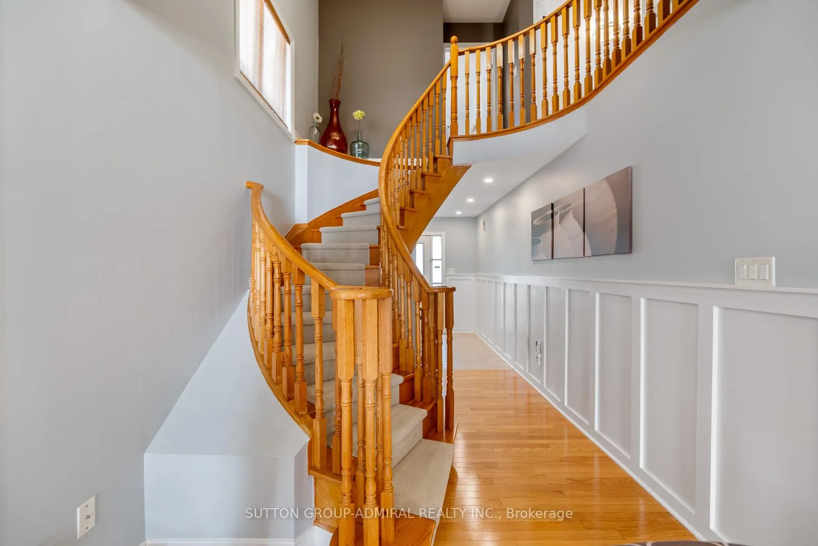 Photo 7 of 85 Treasure Hill Road, Vaughan, Maple — HOMEH