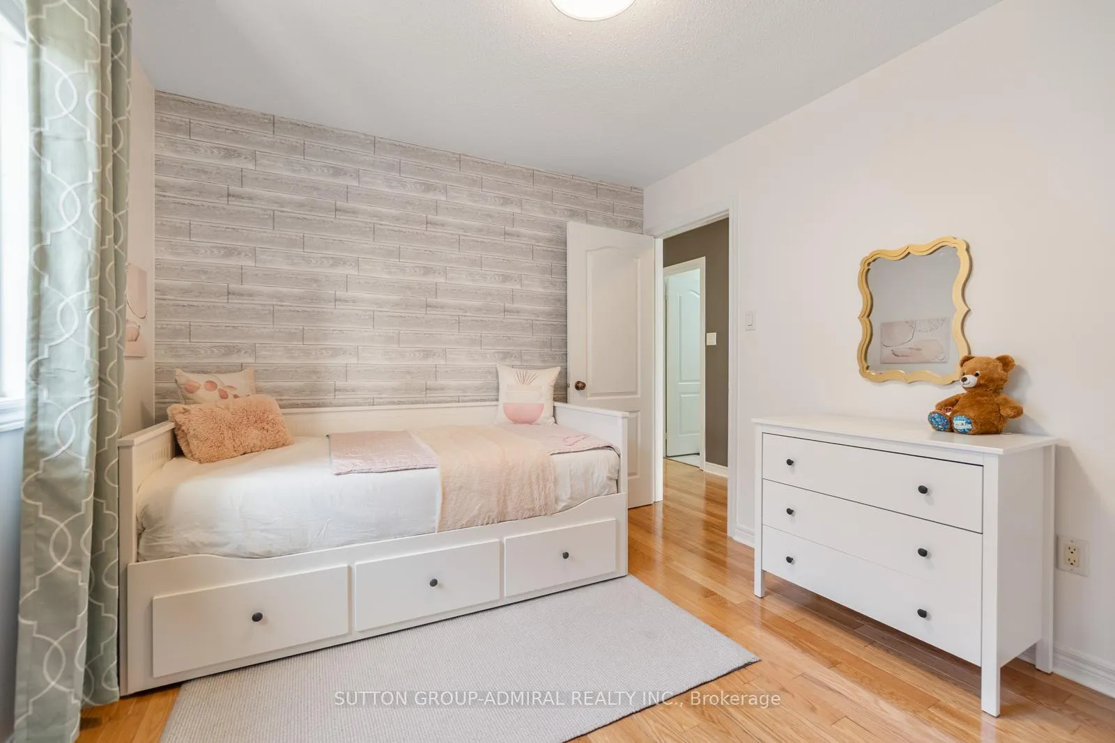 Photo 23 of 85 Treasure Hill Road, Vaughan, Maple — HOMEH