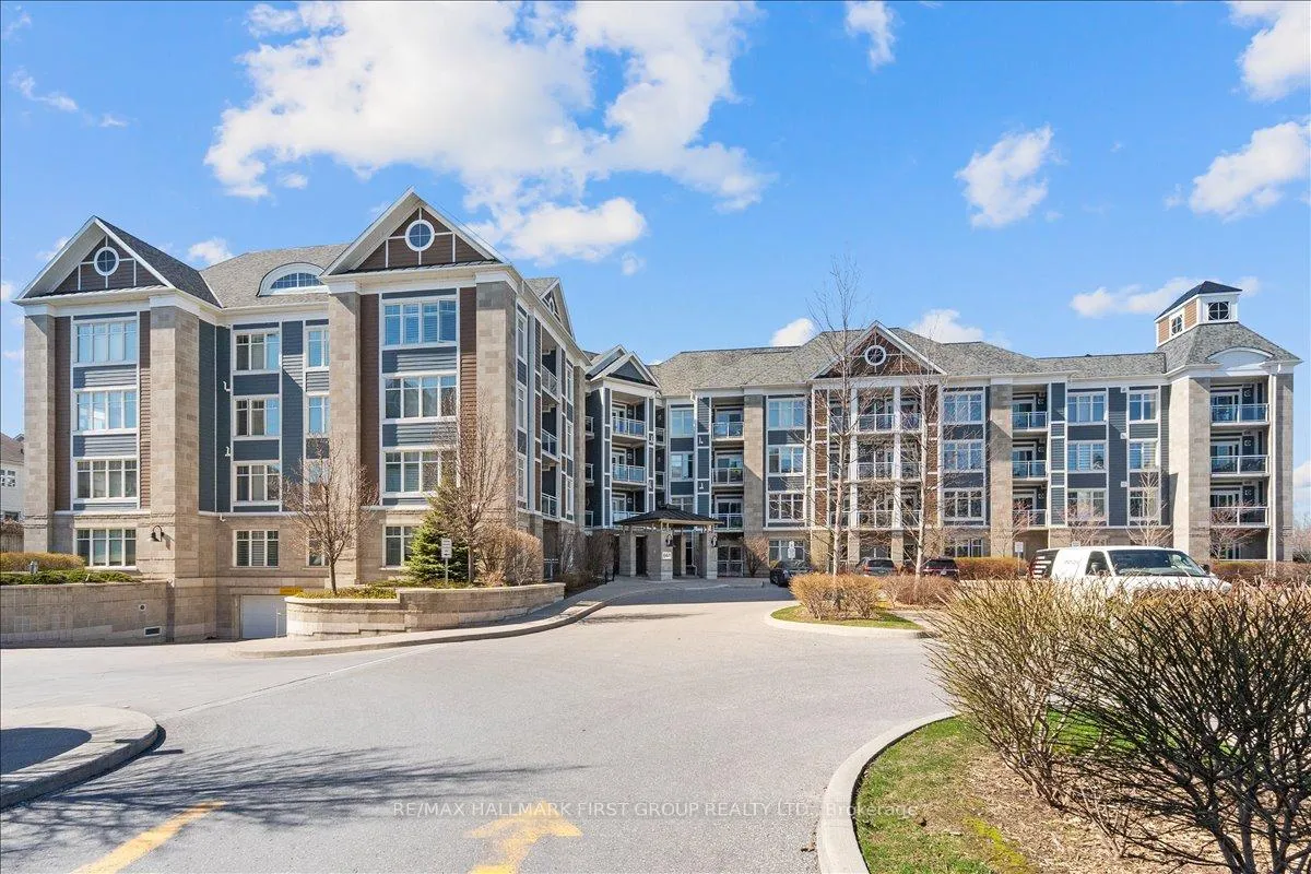 Photo 3 of Unit 314, 660 Gordon Street, Whitby, Port Whitby — HOMEH
