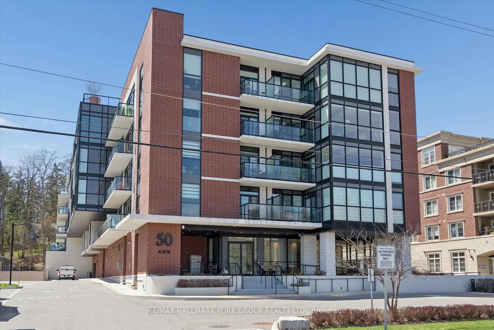 Front of Unit 515, 50 Ann Street