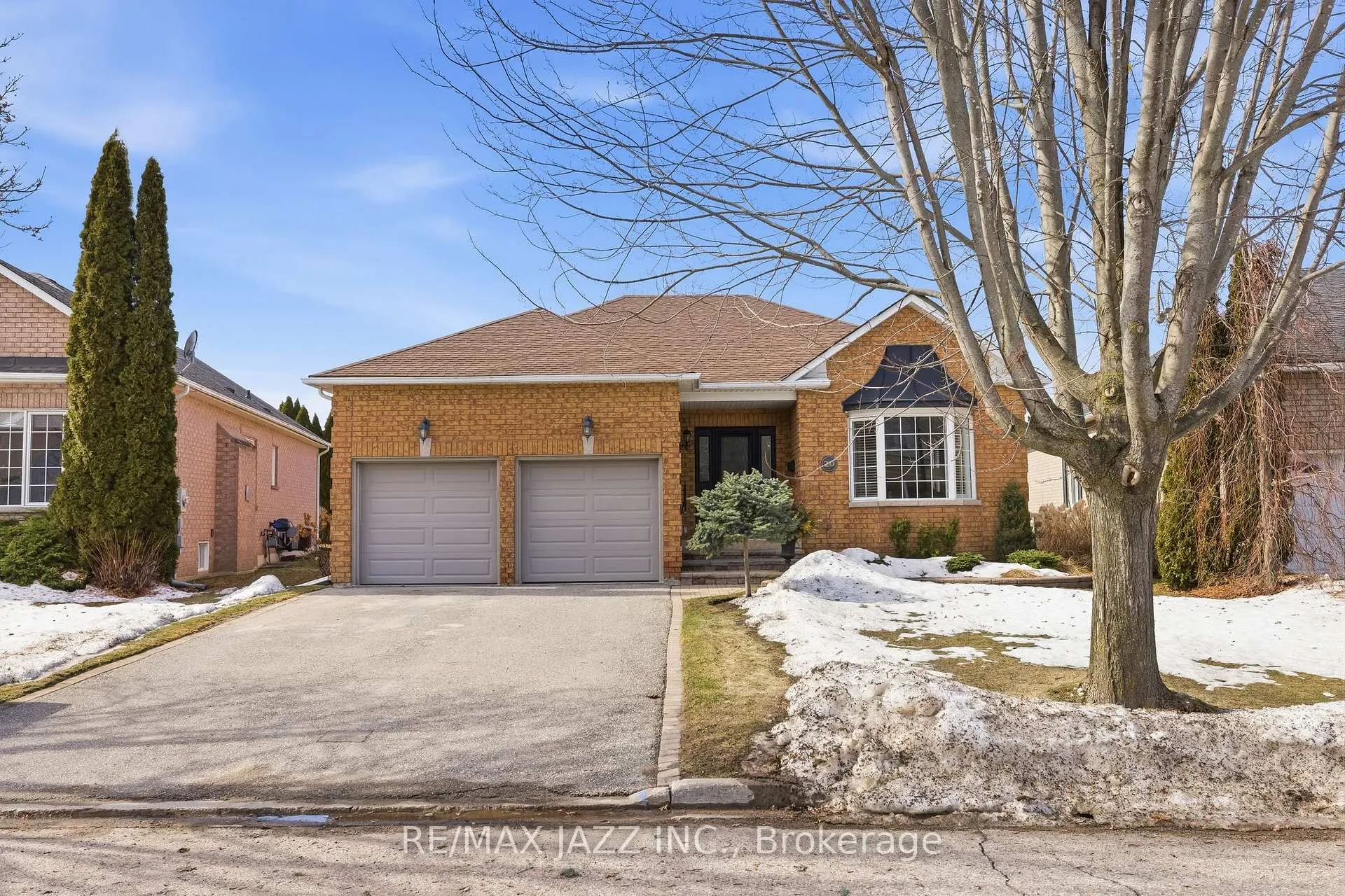 Photo 3 of 20 Commons Boulevard, Scugog, Port Perry — HOMEH