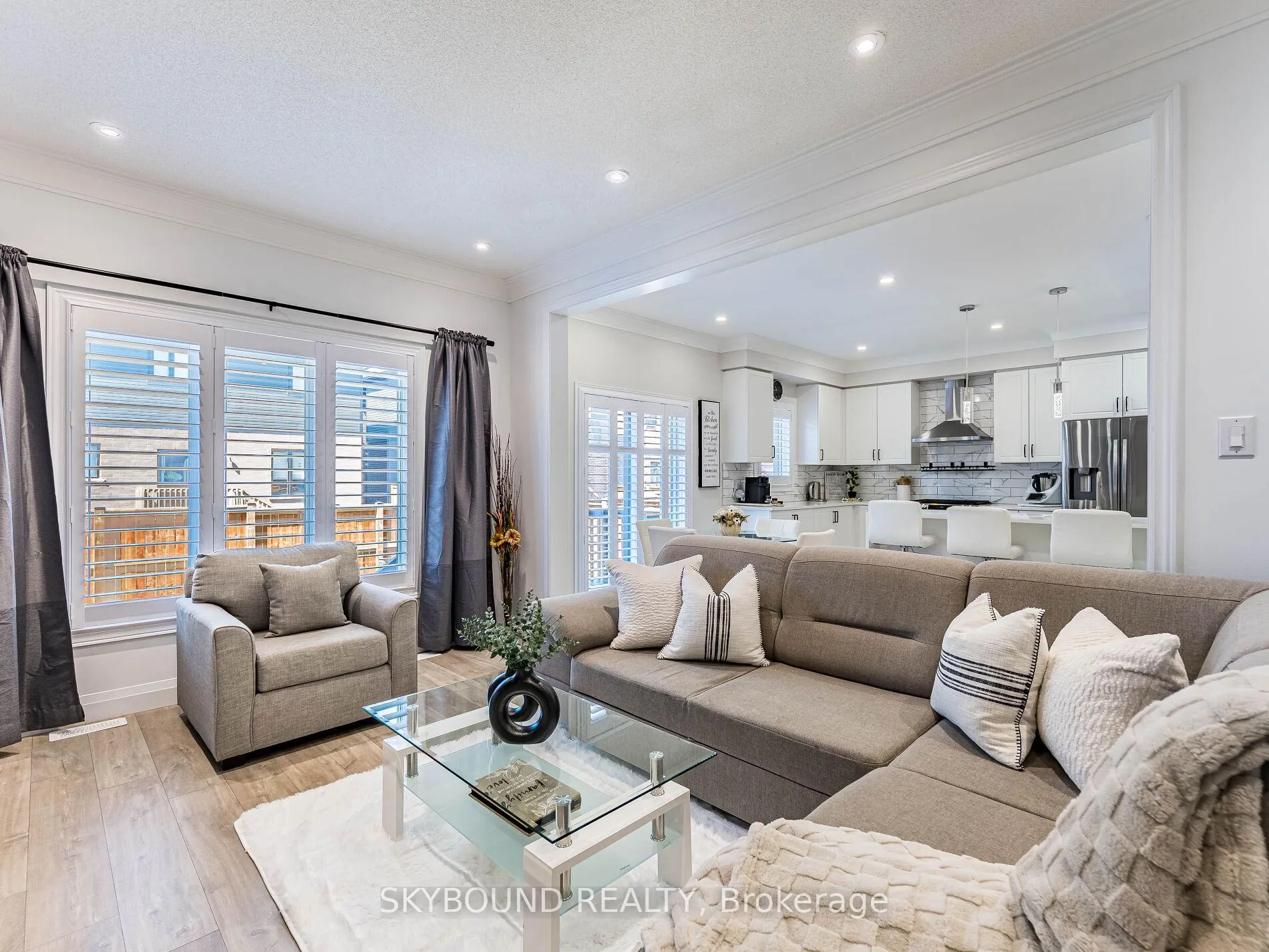 Photo 16 of 237 Shoreview Drive, Welland, Hwy 406/Welland — HOMEH