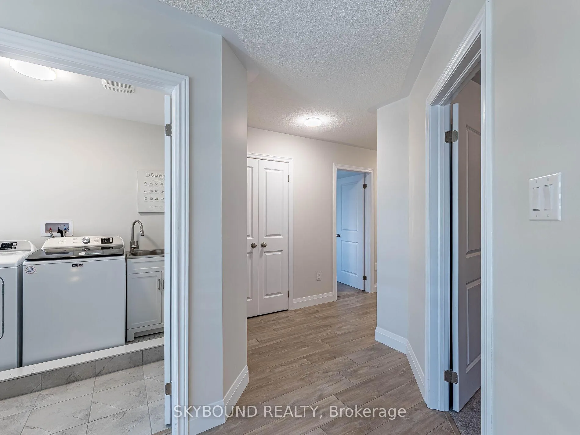 Photo 26 of 237 Shoreview Drive, Welland, Hwy 406/Welland — HOMEH