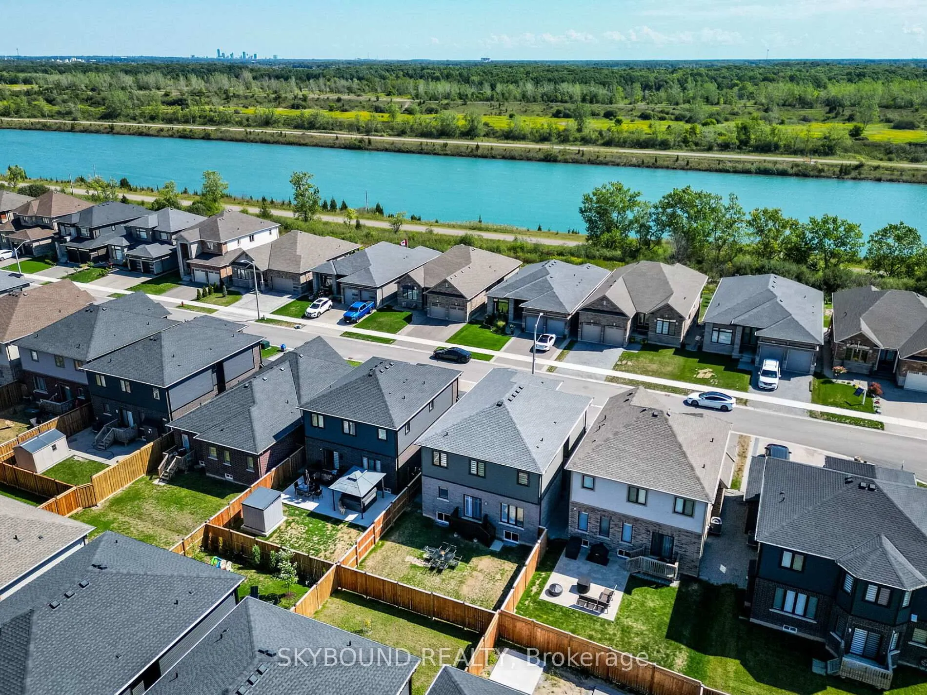 Photo 42 of 237 Shoreview Drive, Welland, Hwy 406/Welland — HOMEH