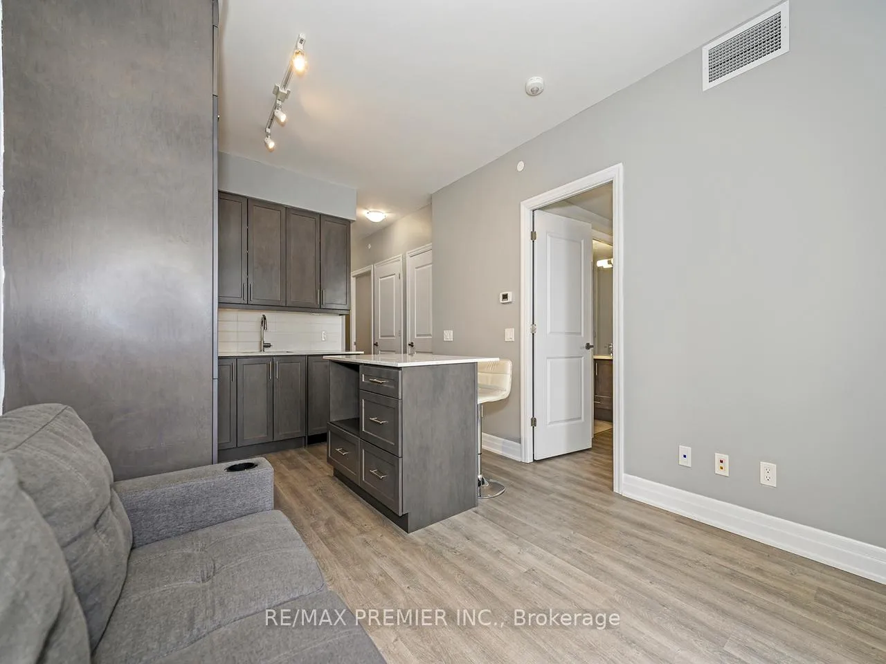 Photo 9 of Unit 1212, 9085 Jane Street, Vaughan, Concord — HOMEH