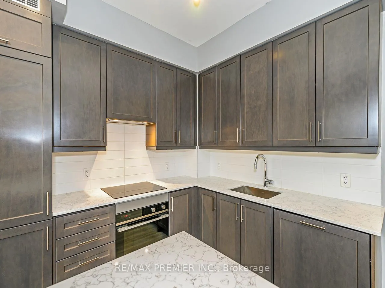 Photo 12 of Unit 1212, 9085 Jane Street, Vaughan, Concord — HOMEH