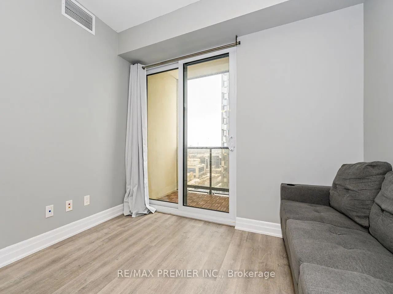 Photo 17 of Unit 1212, 9085 Jane Street, Vaughan, Concord — HOMEH