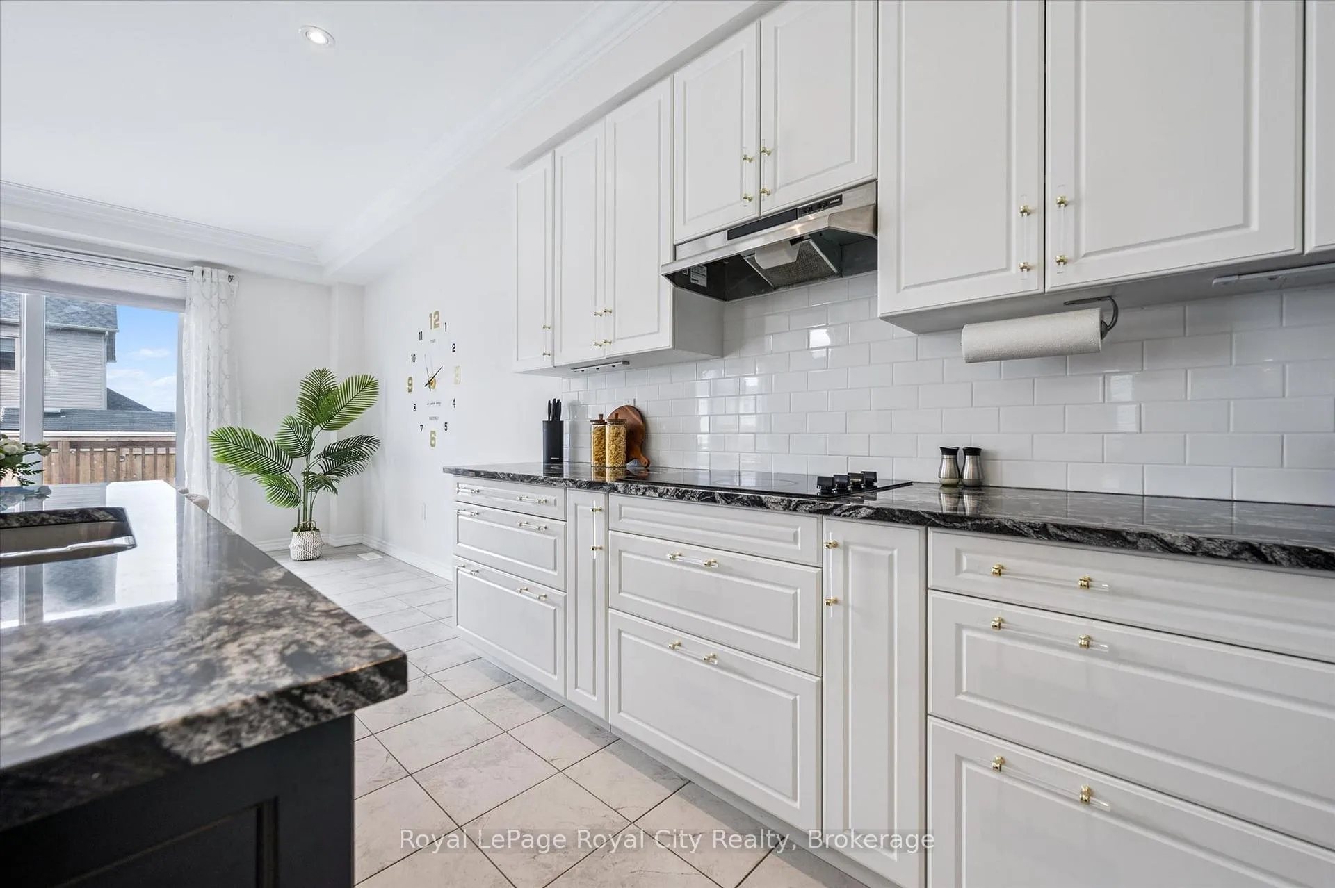 Photo 13 of 145 Harpin Way E, Centre Wellington, Fergus — HOMEH