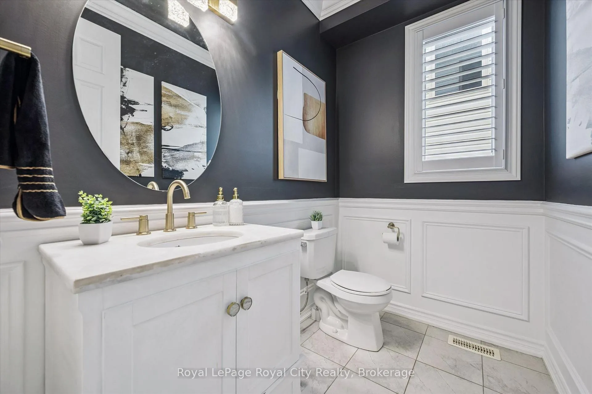 Photo 19 of 145 Harpin Way E, Centre Wellington, Fergus — HOMEH