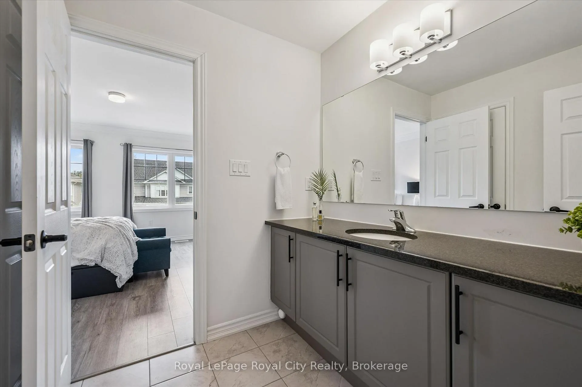 Photo 25 of 145 Harpin Way E, Centre Wellington, Fergus — HOMEH