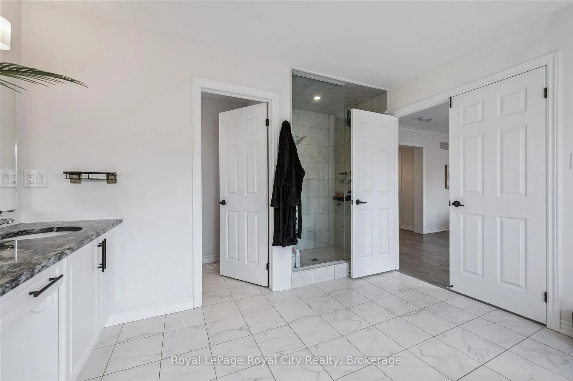 Photo 34 of 145 Harpin Way E, Centre Wellington, Fergus — HOMEH