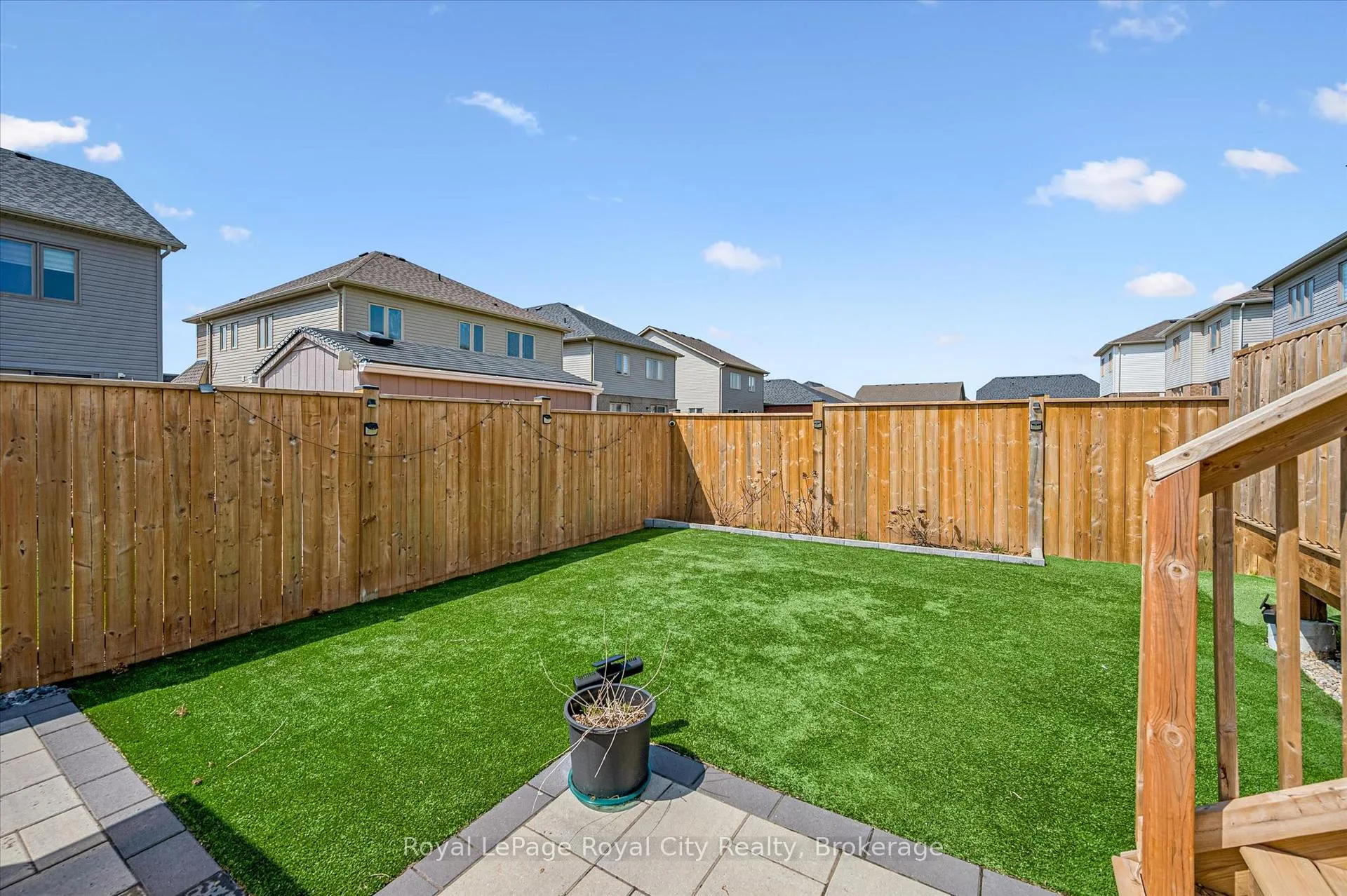 Photo 45 of 145 Harpin Way E, Centre Wellington, Fergus — HOMEH