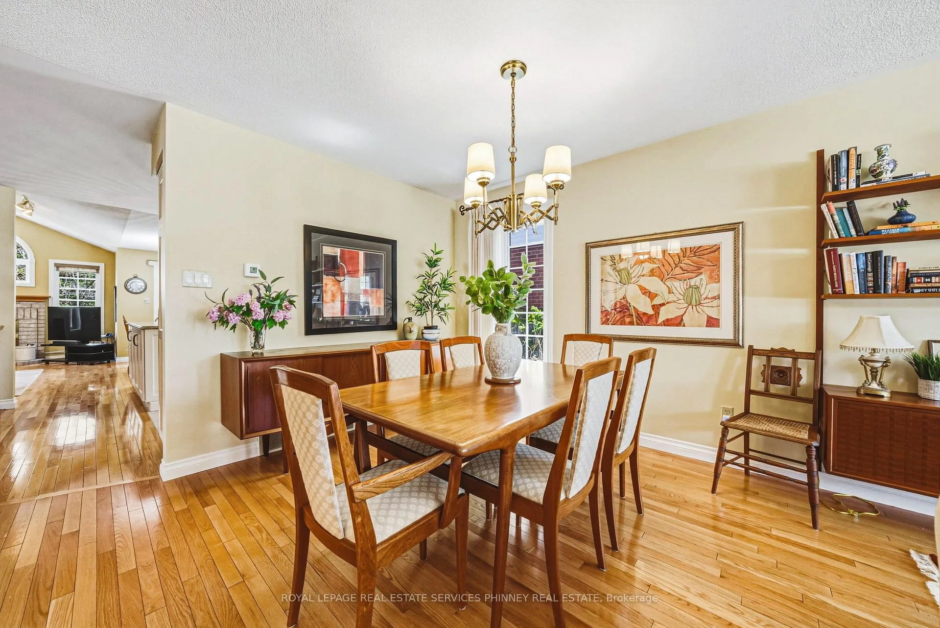 Photo 5 of 48 Tanager Drive, Guelph, Kortright Hills — HOMEH