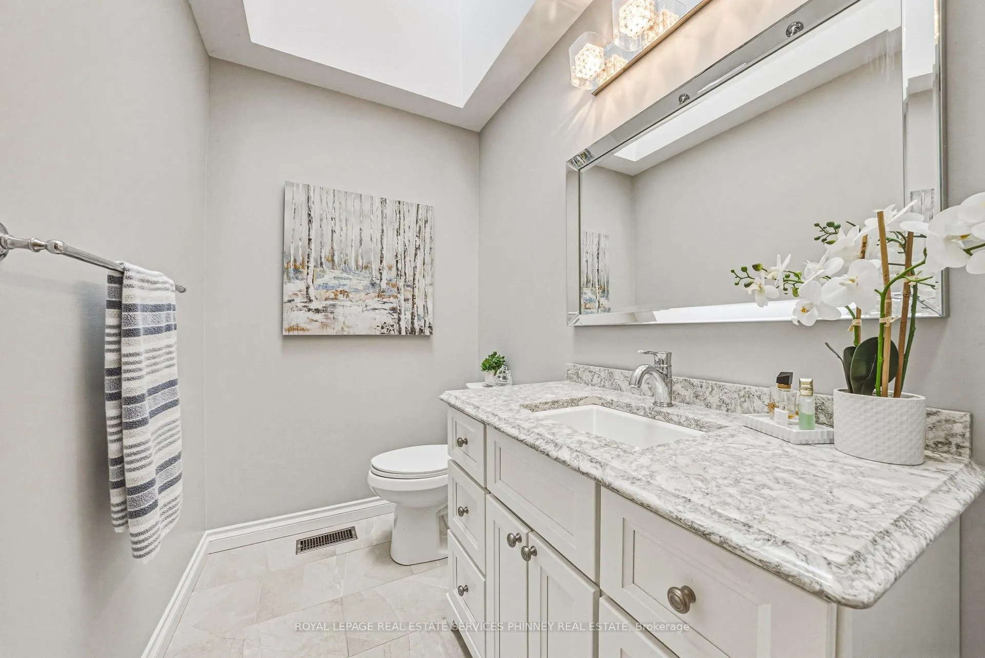 Photo 14 of 48 Tanager Drive, Guelph, Kortright Hills — HOMEH