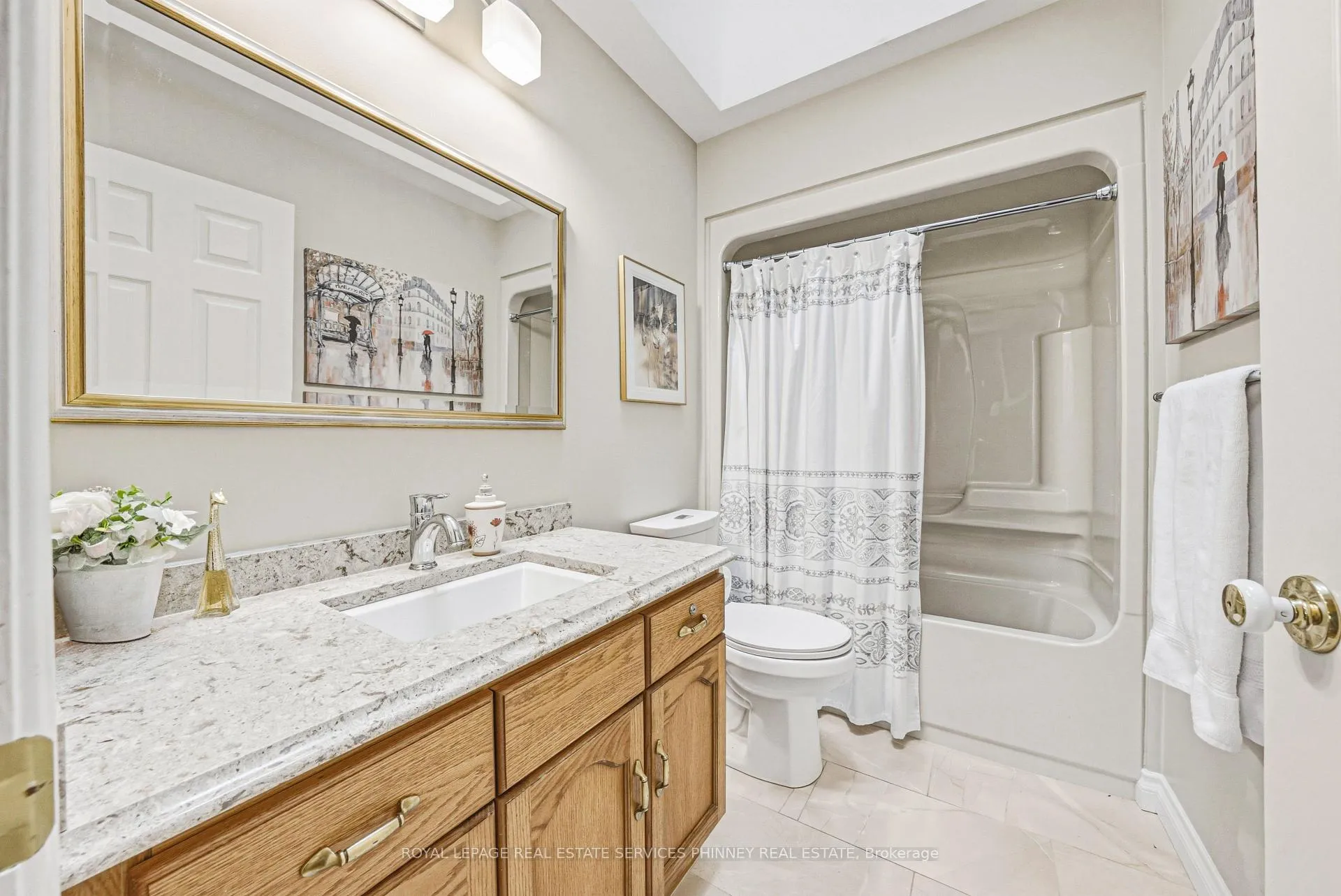 Photo 18 of 48 Tanager Drive, Guelph, Kortright Hills — HOMEH