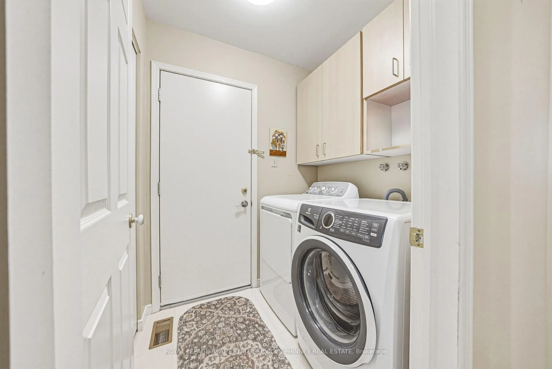 Photo 19 of 48 Tanager Drive, Guelph, Kortright Hills — HOMEH
