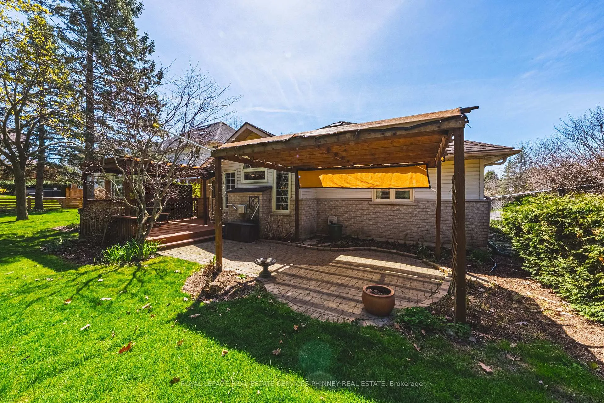Photo 22 of 48 Tanager Drive, Guelph, Kortright Hills — HOMEH