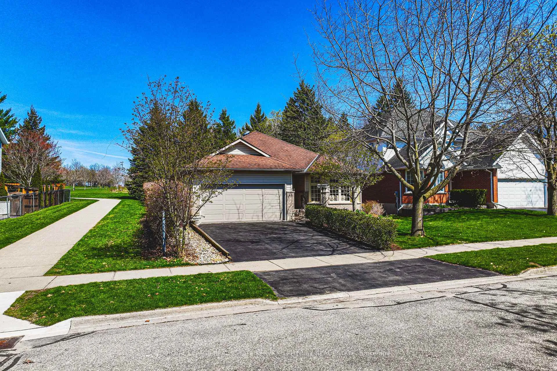 Photo 27 of 48 Tanager Drive, Guelph, Kortright Hills — HOMEH