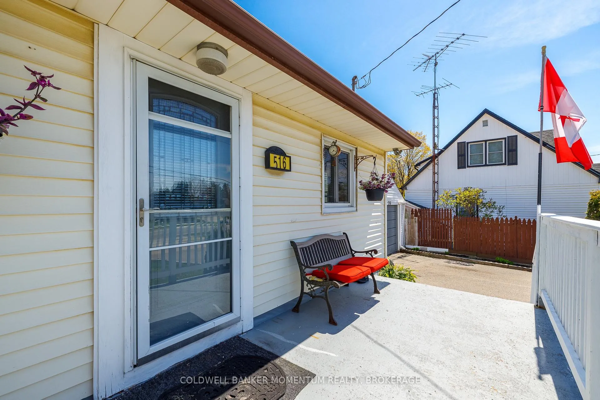 Photo 4 of 516 Geneva Street, St. Catharines, Vine/Linwell — HOMEH