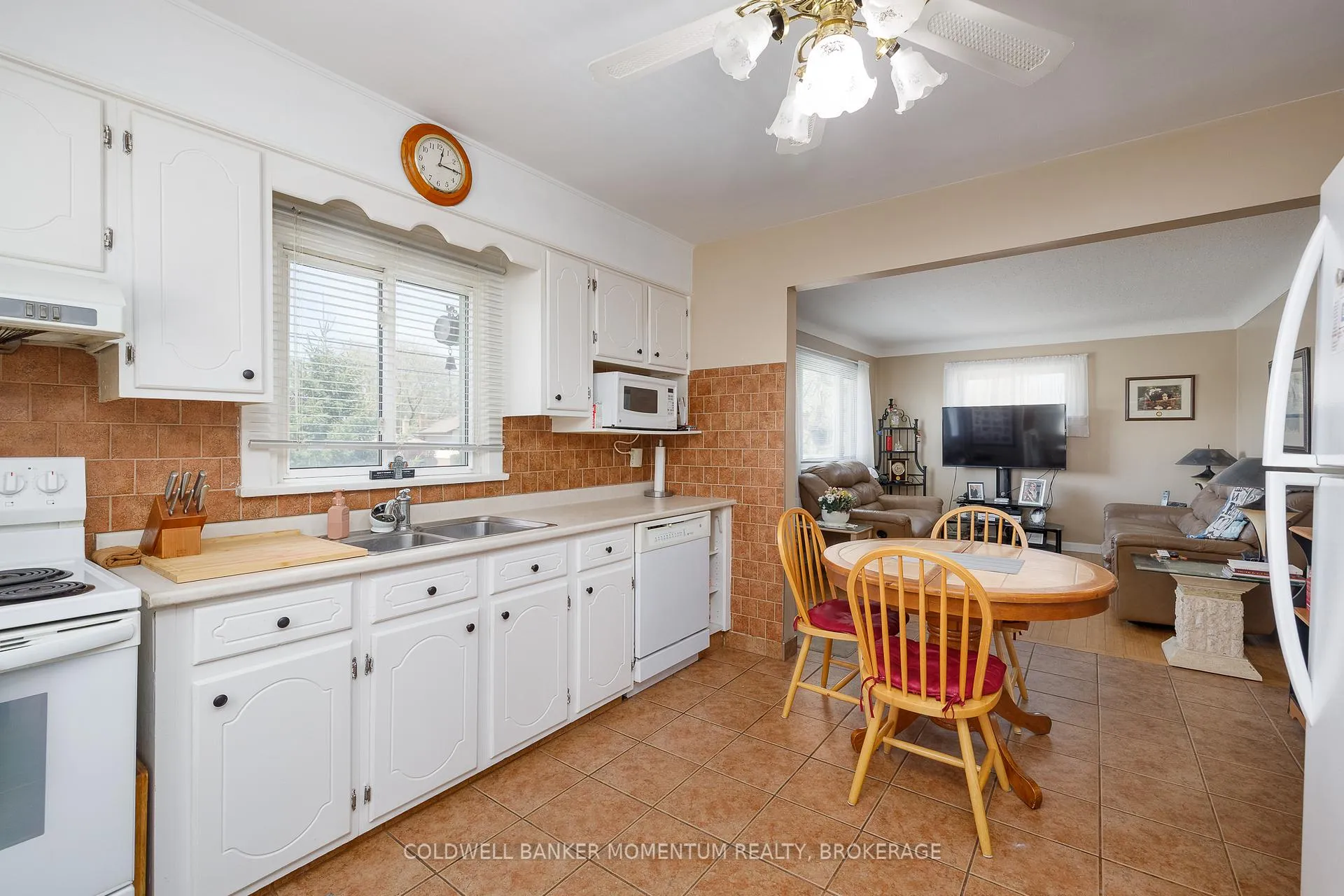 Photo 11 of 516 Geneva Street, St. Catharines, Vine/Linwell — HOMEH