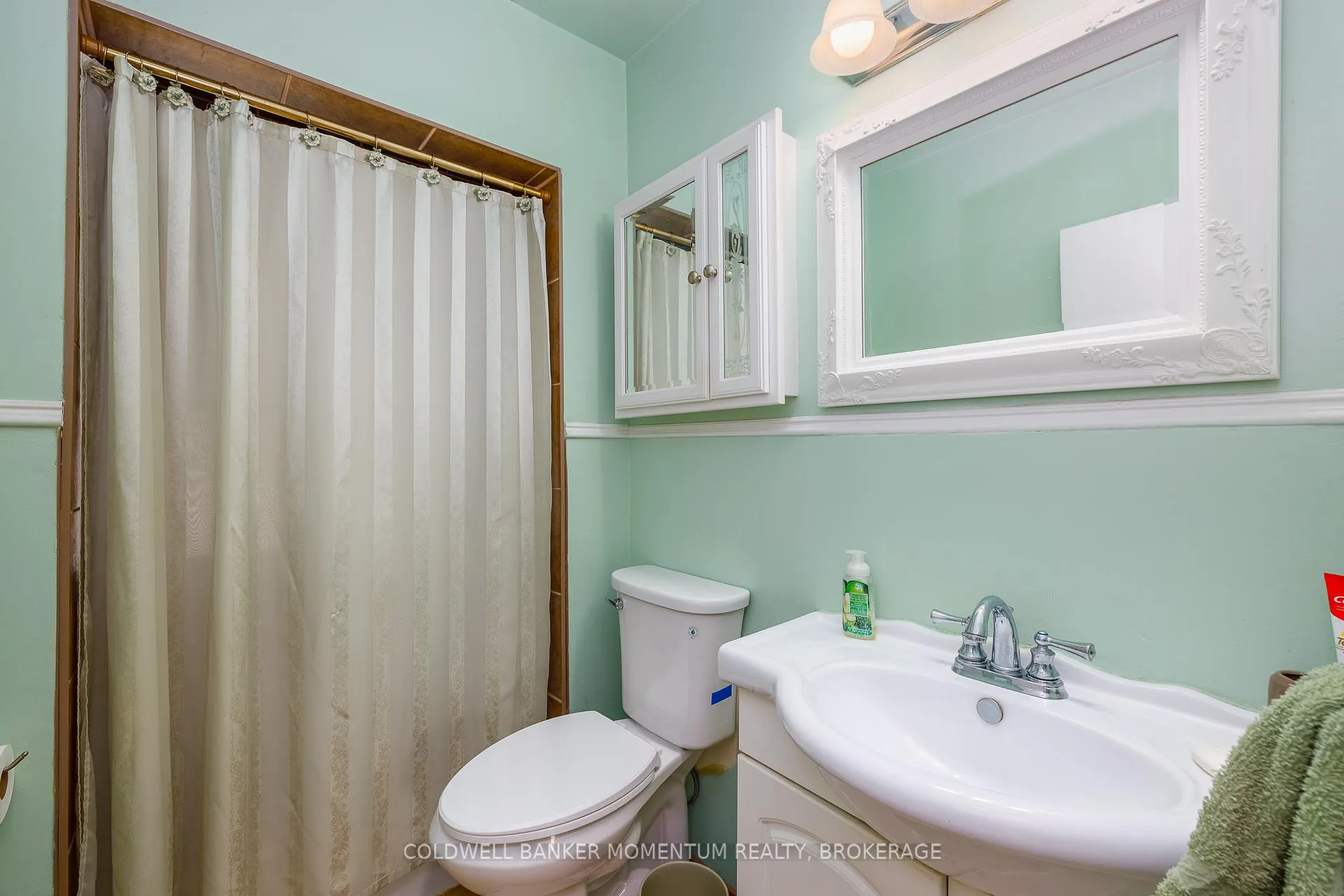 Photo 13 of 516 Geneva Street, St. Catharines, Vine/Linwell — HOMEH