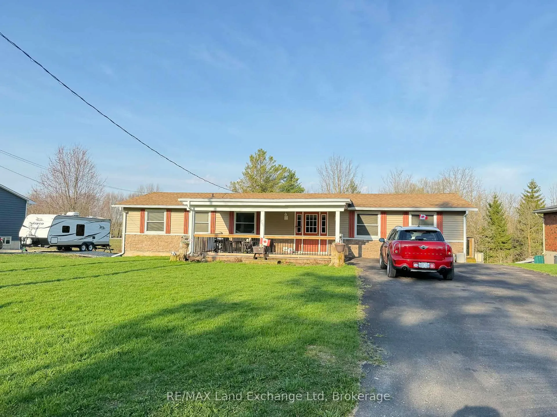 Photo 19 of 246 Diagonal Road, North Huron, Wingham — HOMEH