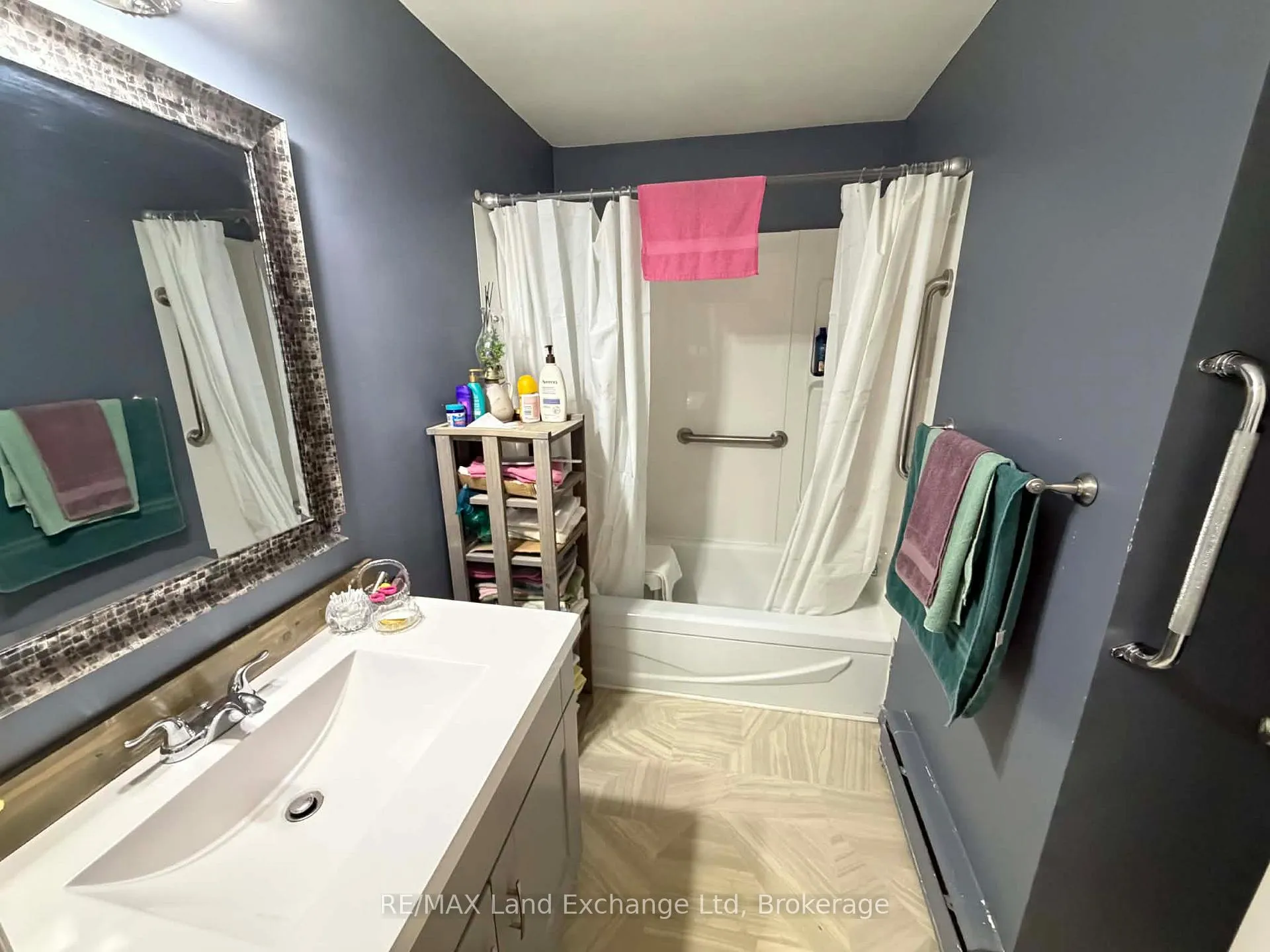 Photo 13 of 246 Diagonal Road, North Huron, Wingham — HOMEH