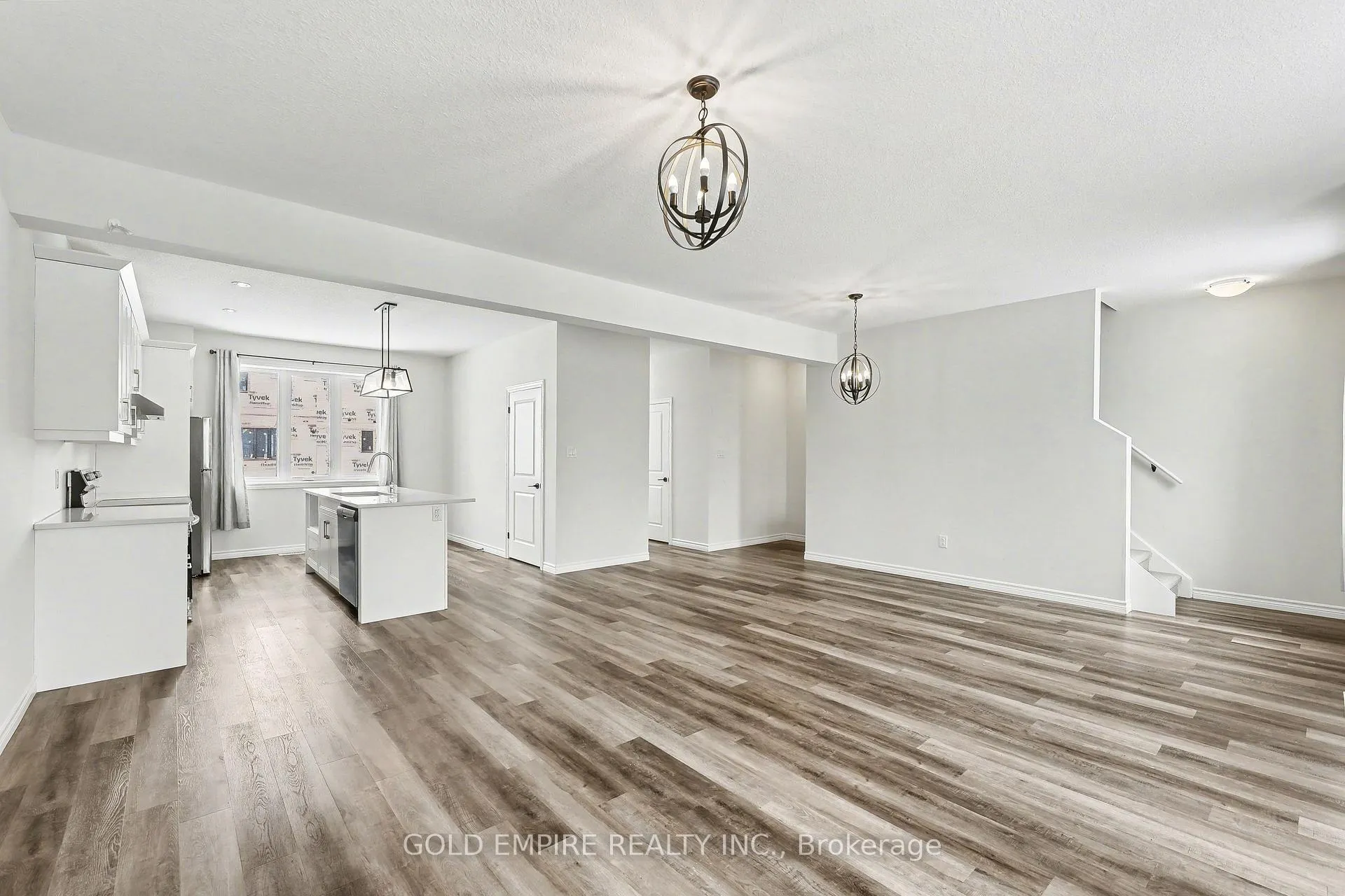 Photo 9 of 373 Callaway Road, London, North R — HOMEH