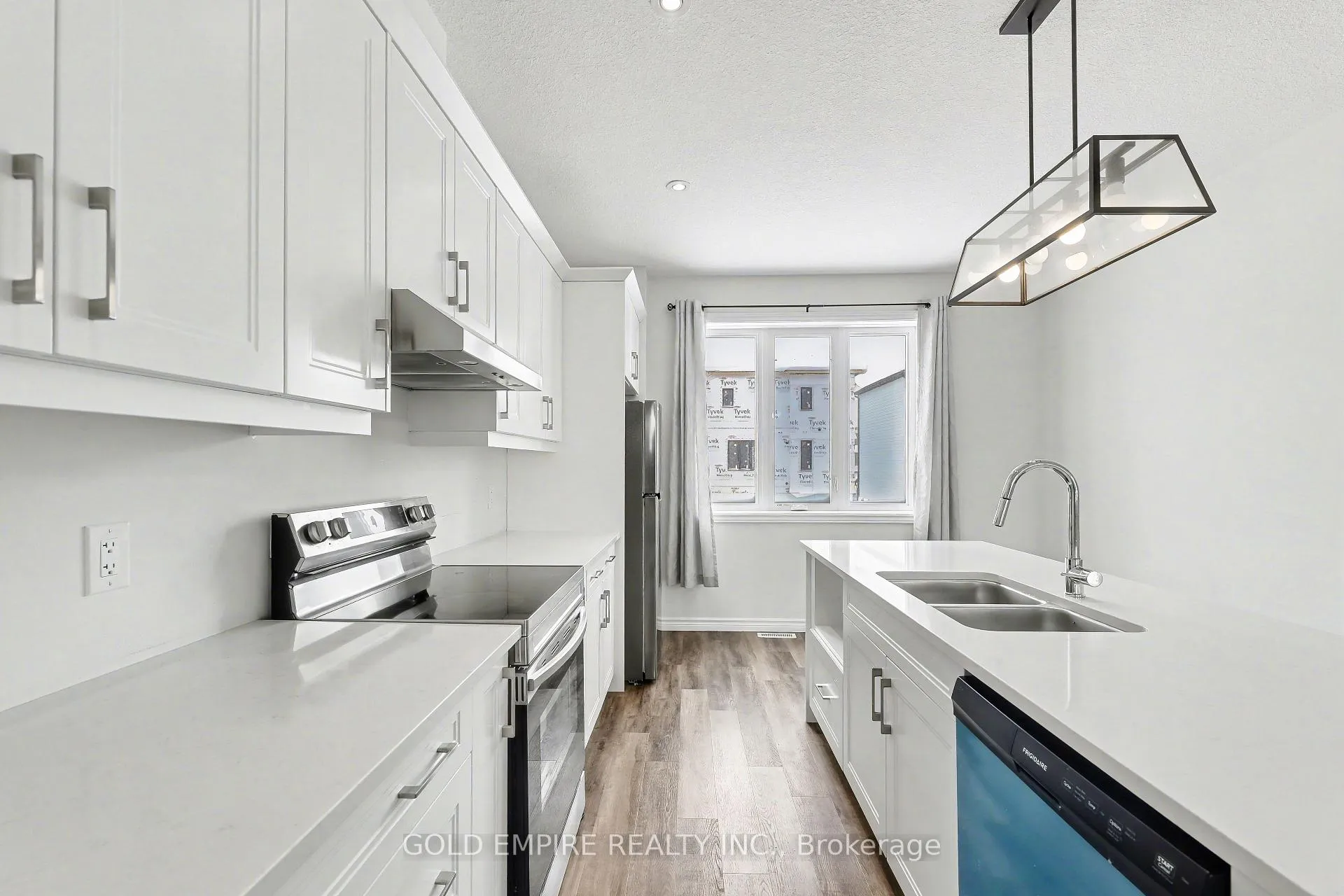 Photo 13 of 373 Callaway Road, London, North R — HOMEH