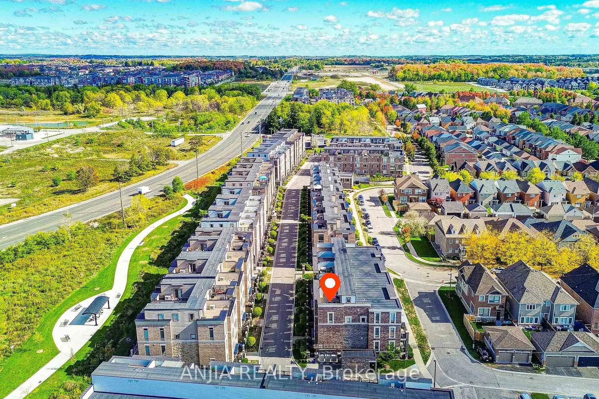 Photo 7 of Unit 1205, 11 Dunsheath Way, Markham, Cornell — HOMEH