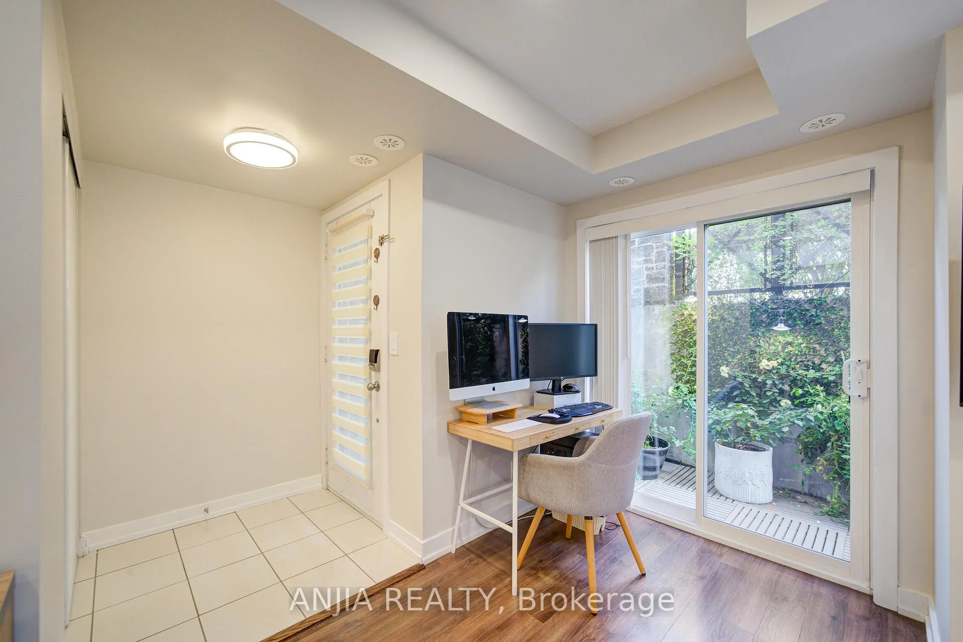 Photo 12 of Unit 1205, 11 Dunsheath Way, Markham, Cornell — HOMEH