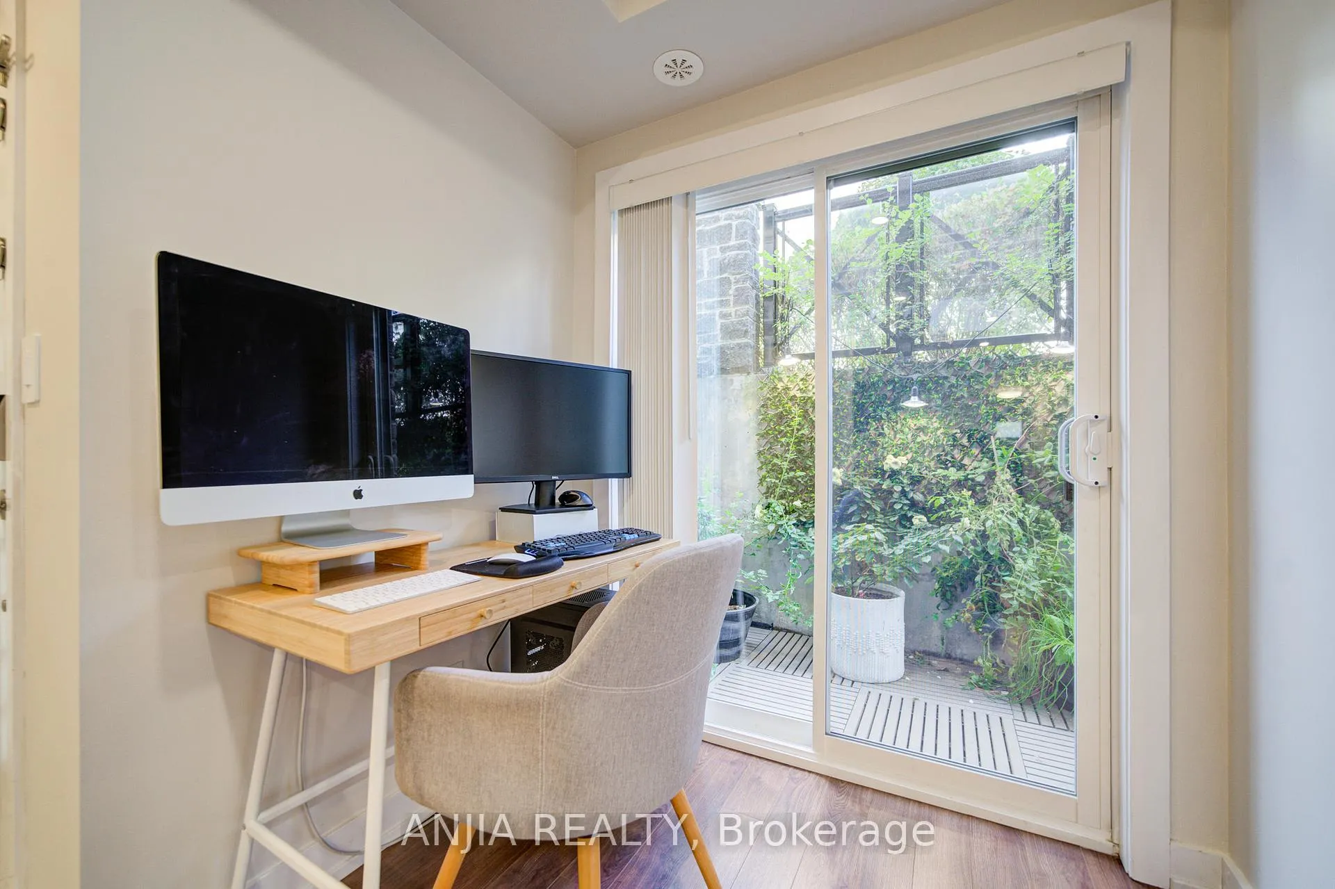 Photo 15 of Unit 1205, 11 Dunsheath Way, Markham, Cornell — HOMEH