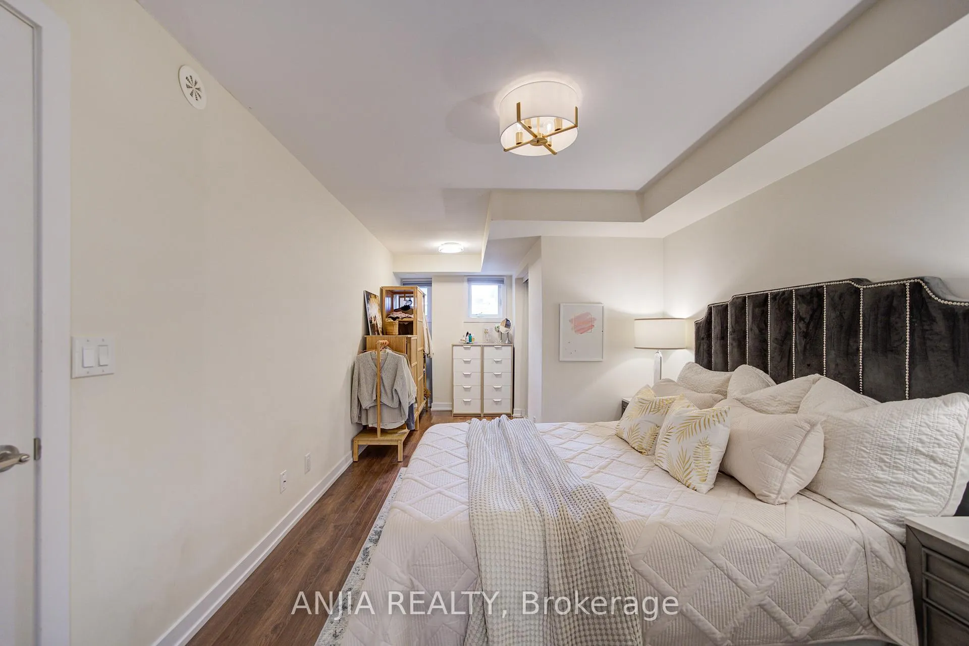 Photo 32 of Unit 1205, 11 Dunsheath Way, Markham, Cornell — HOMEH