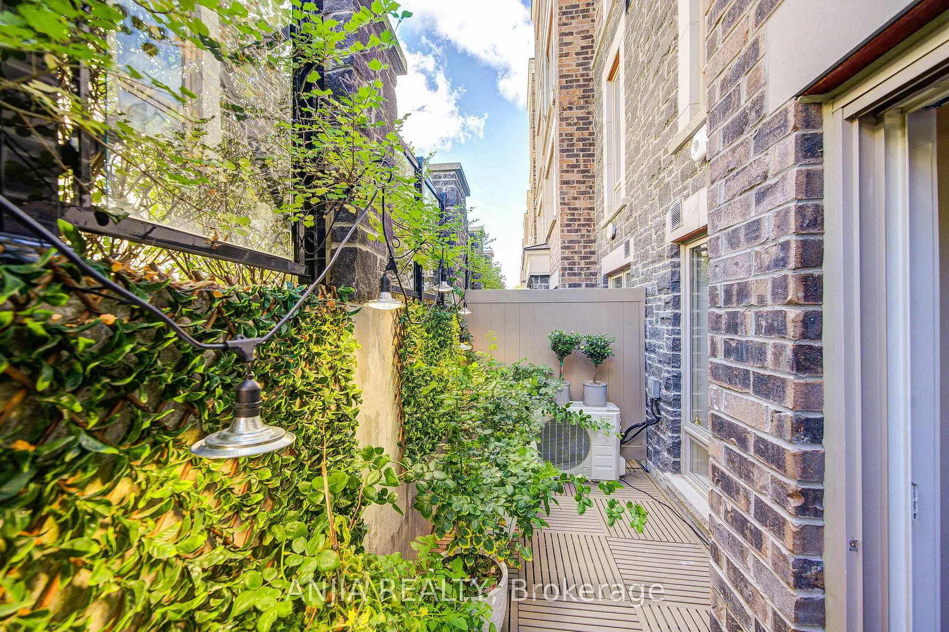 Photo 46 of Unit 1205, 11 Dunsheath Way, Markham, Cornell — HOMEH
