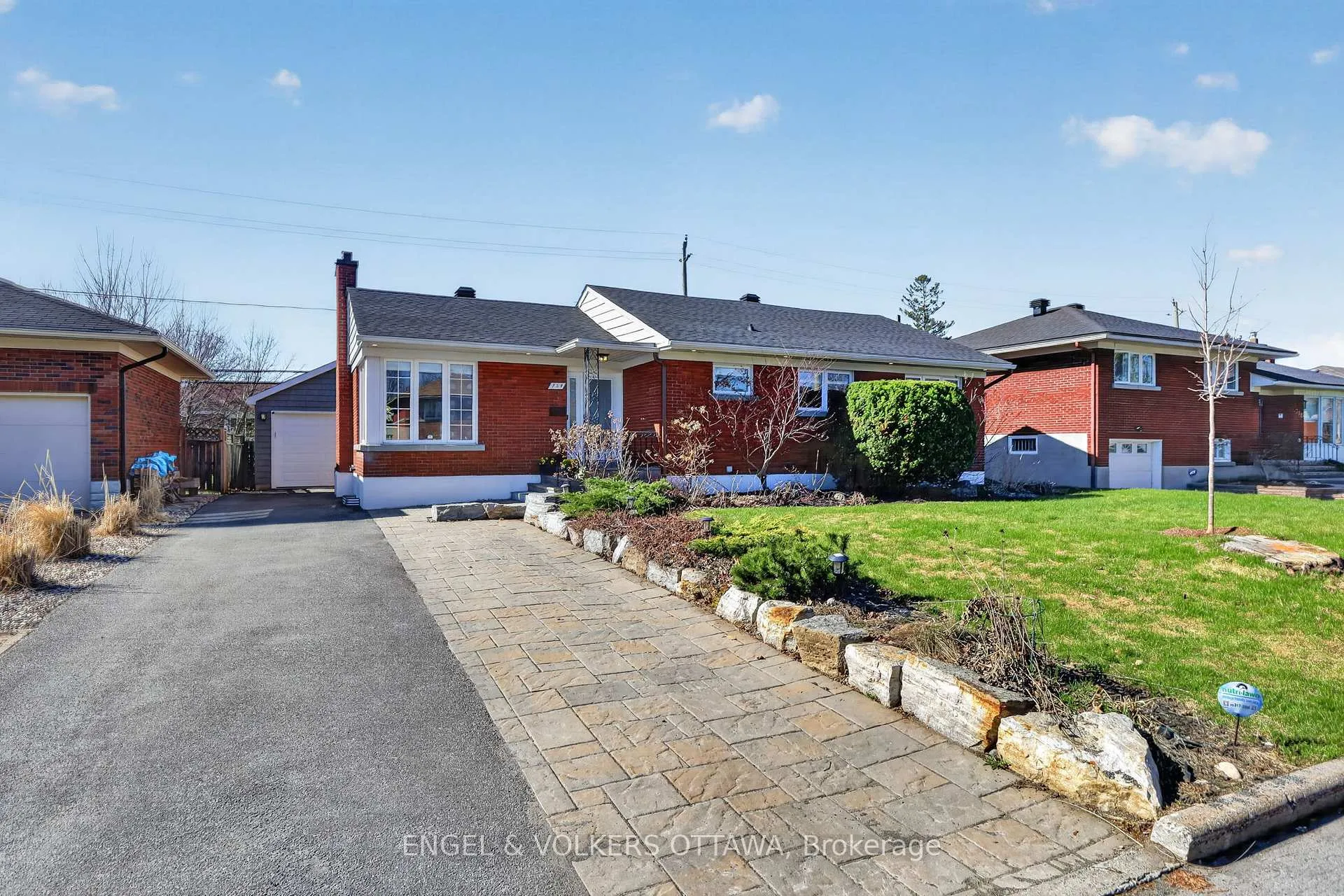 Photo 1 of 754 Cork Street, Ottawa, Elmvale Acres — HOMEH