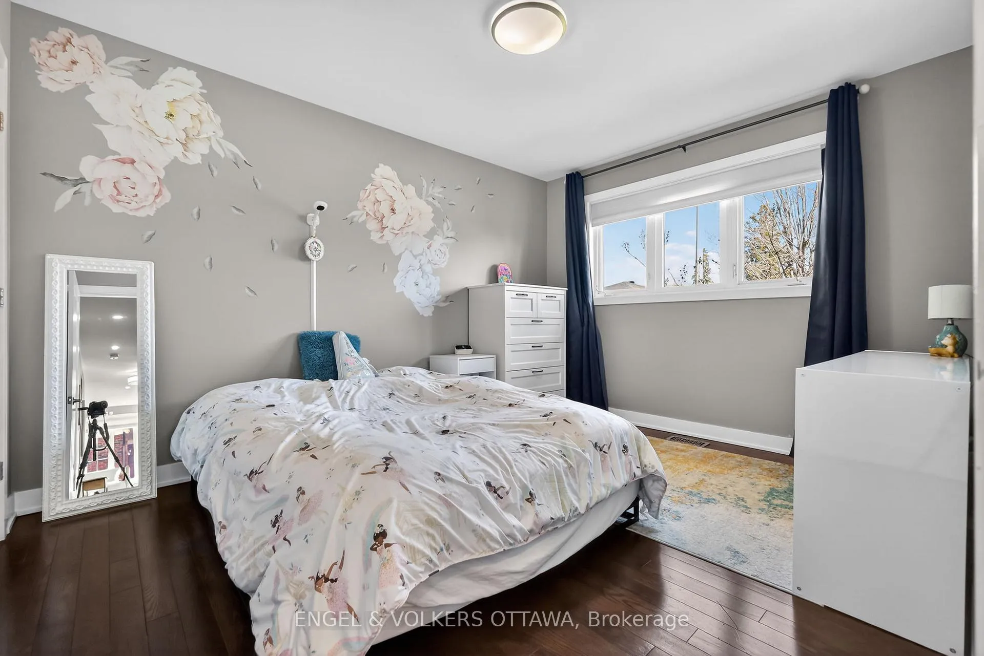 Photo 23 of 754 Cork Street, Ottawa, Elmvale Acres — HOMEH