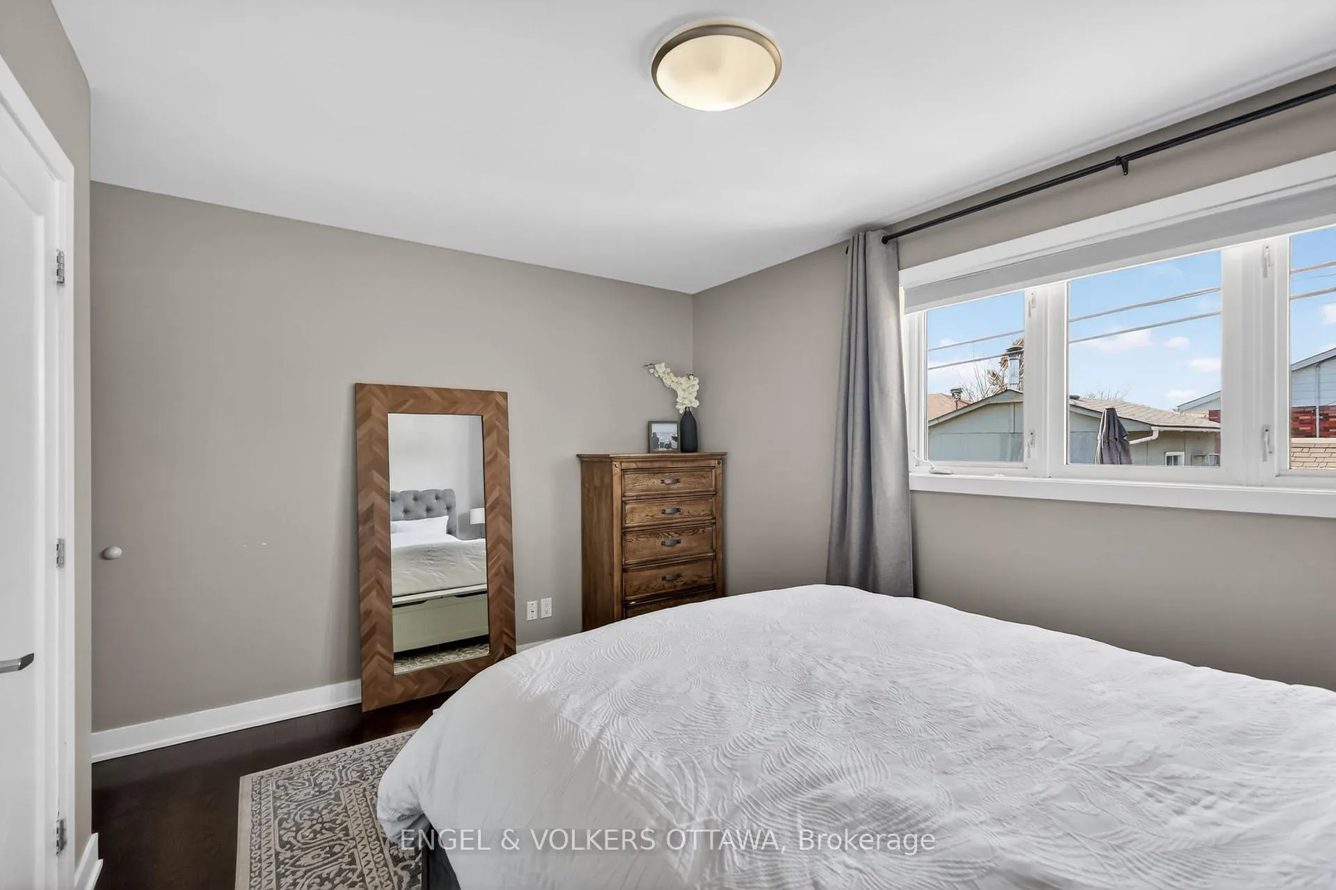 Photo 25 of 754 Cork Street, Ottawa, Elmvale Acres — HOMEH