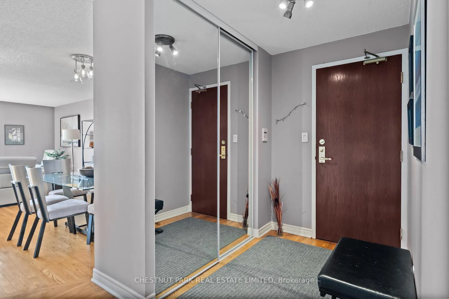 Photo 2 of Unit 1606, 35 Merton Street, Toronto, Mount Pleasant West — HOMEH