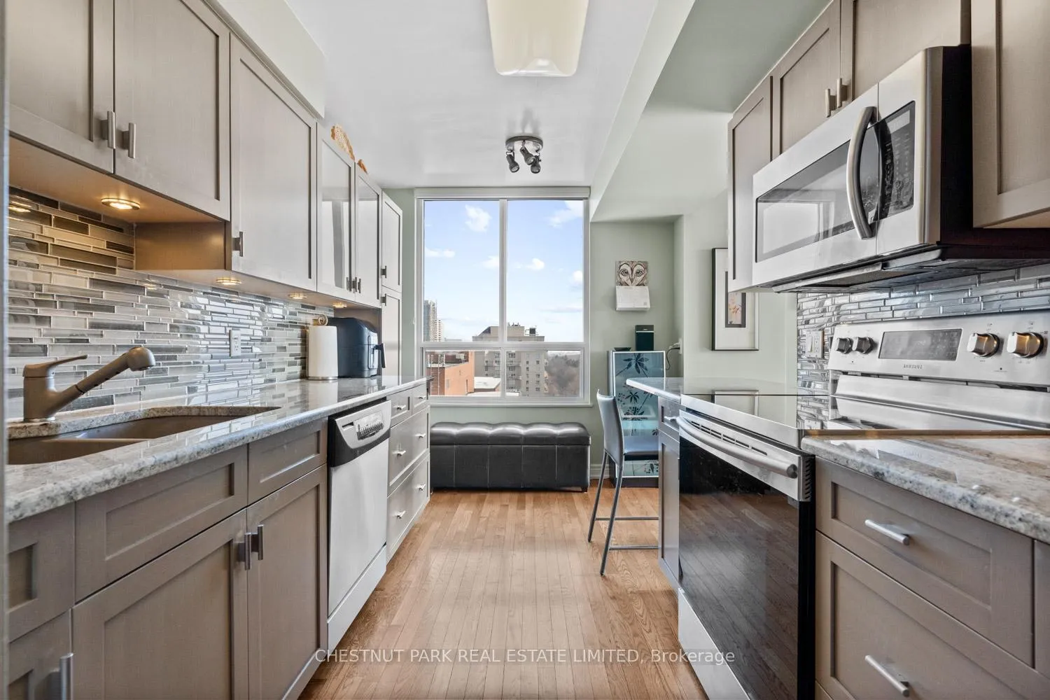 Photo 11 of Unit 1606, 35 Merton Street, Toronto, Mount Pleasant West — HOMEH
