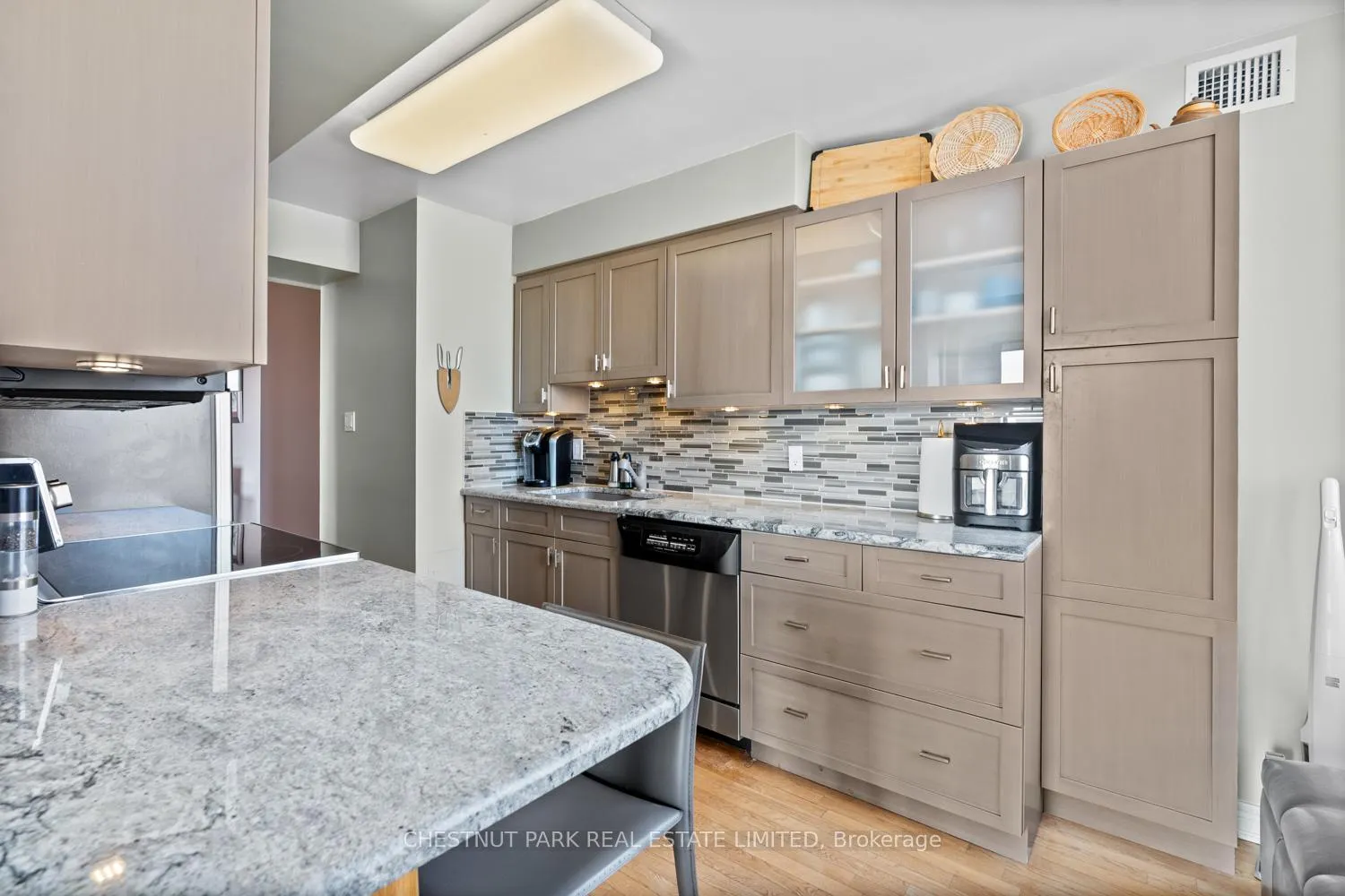 Photo 12 of Unit 1606, 35 Merton Street, Toronto, Mount Pleasant West — HOMEH