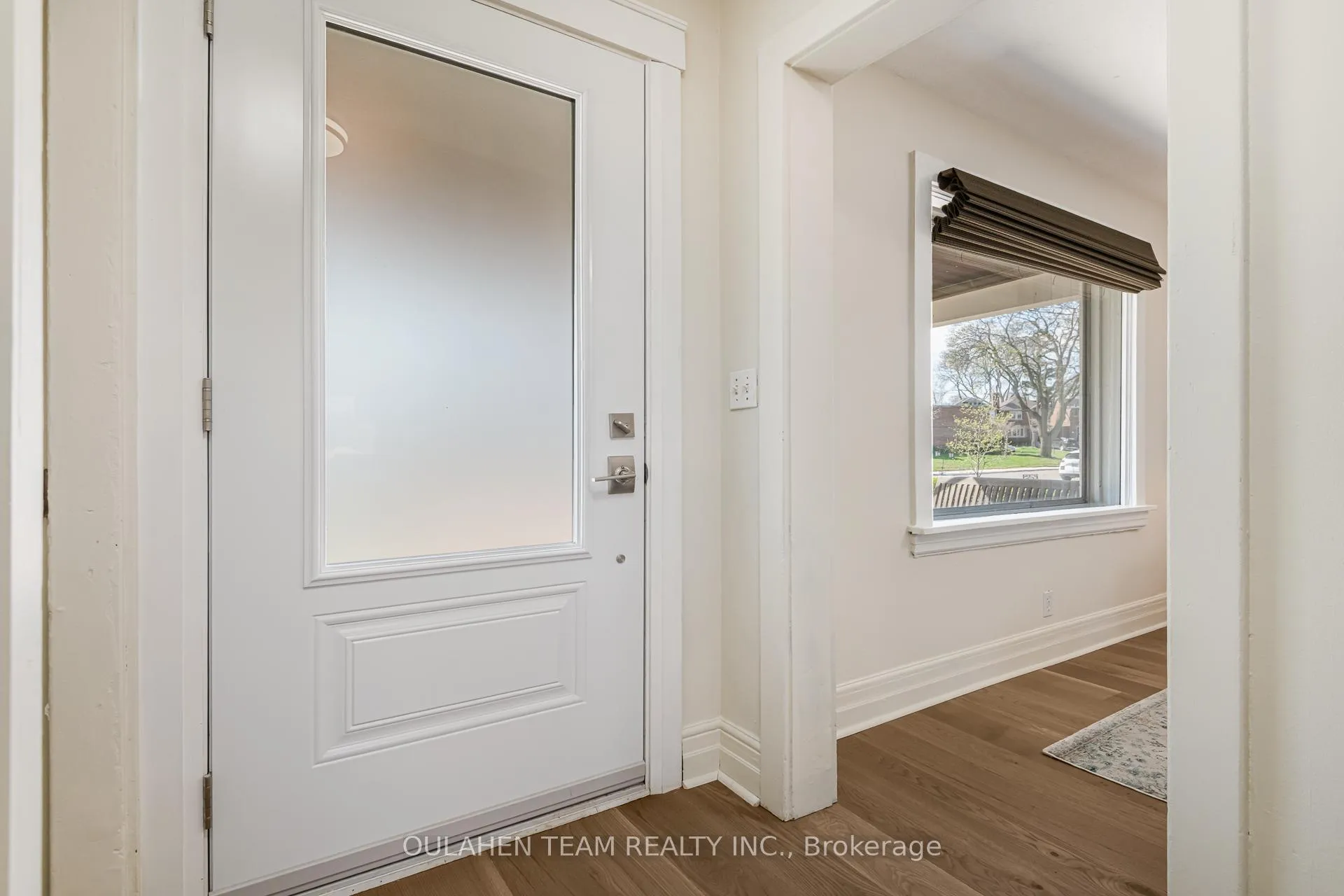 Photo 3 of 127 Rumsey Road, Toronto, Leaside — HOMEH