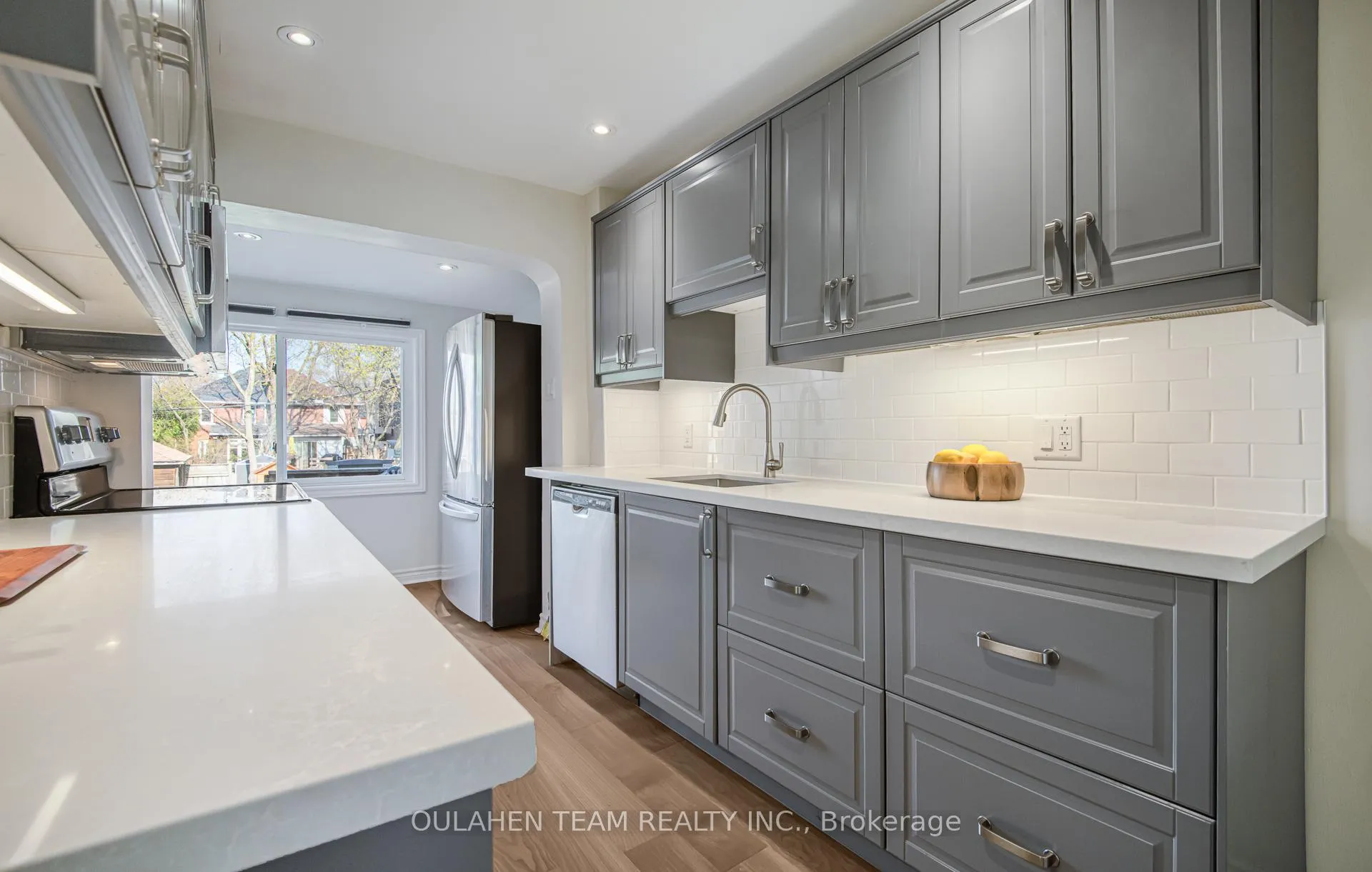 Photo 10 of 127 Rumsey Road, Toronto, Leaside — HOMEH