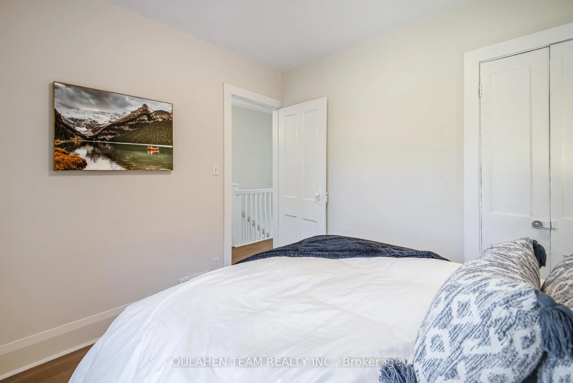 Photo 16 of 127 Rumsey Road, Toronto, Leaside — HOMEH