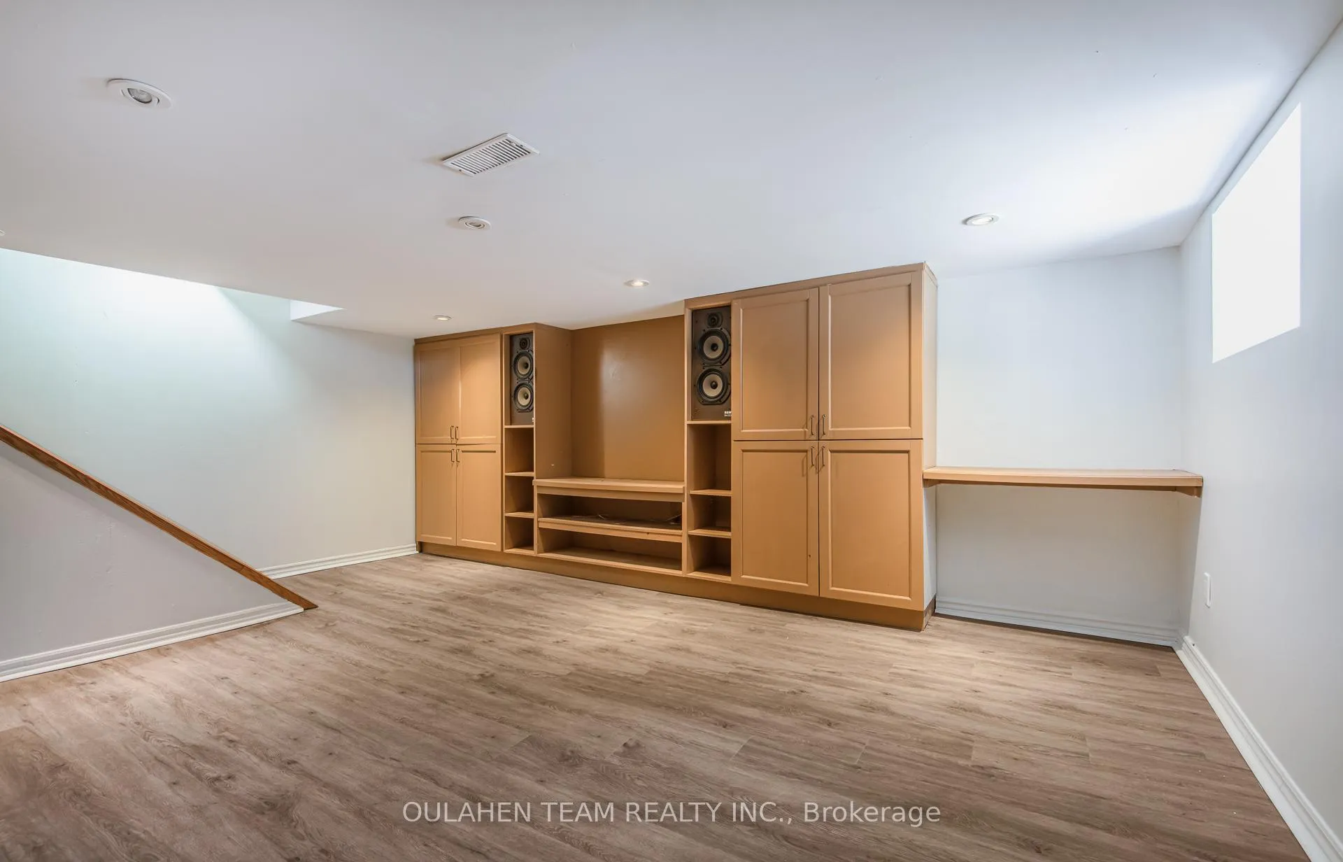Photo 20 of 127 Rumsey Road, Toronto, Leaside — HOMEH