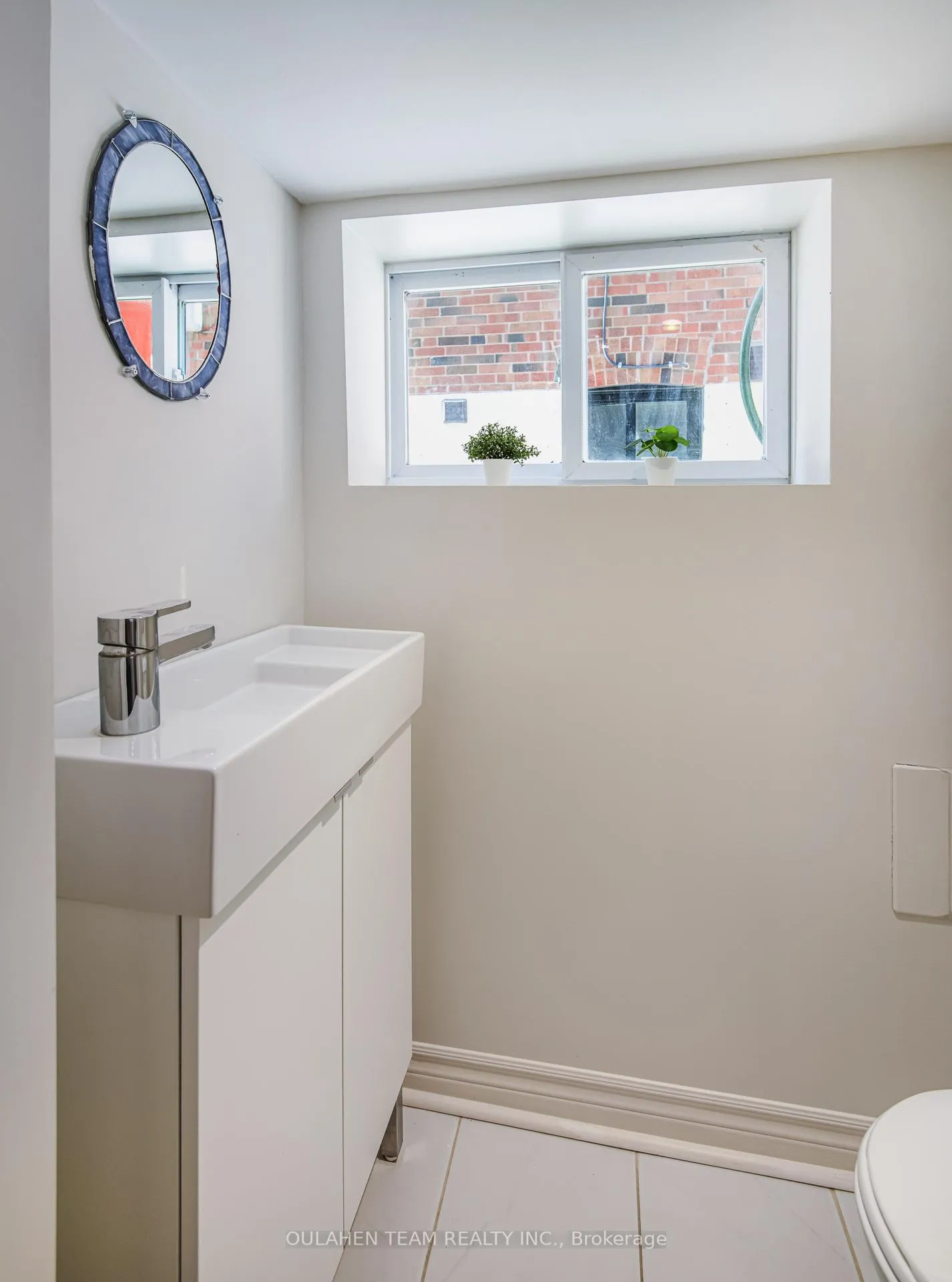 Photo 22 of 127 Rumsey Road, Toronto, Leaside — HOMEH