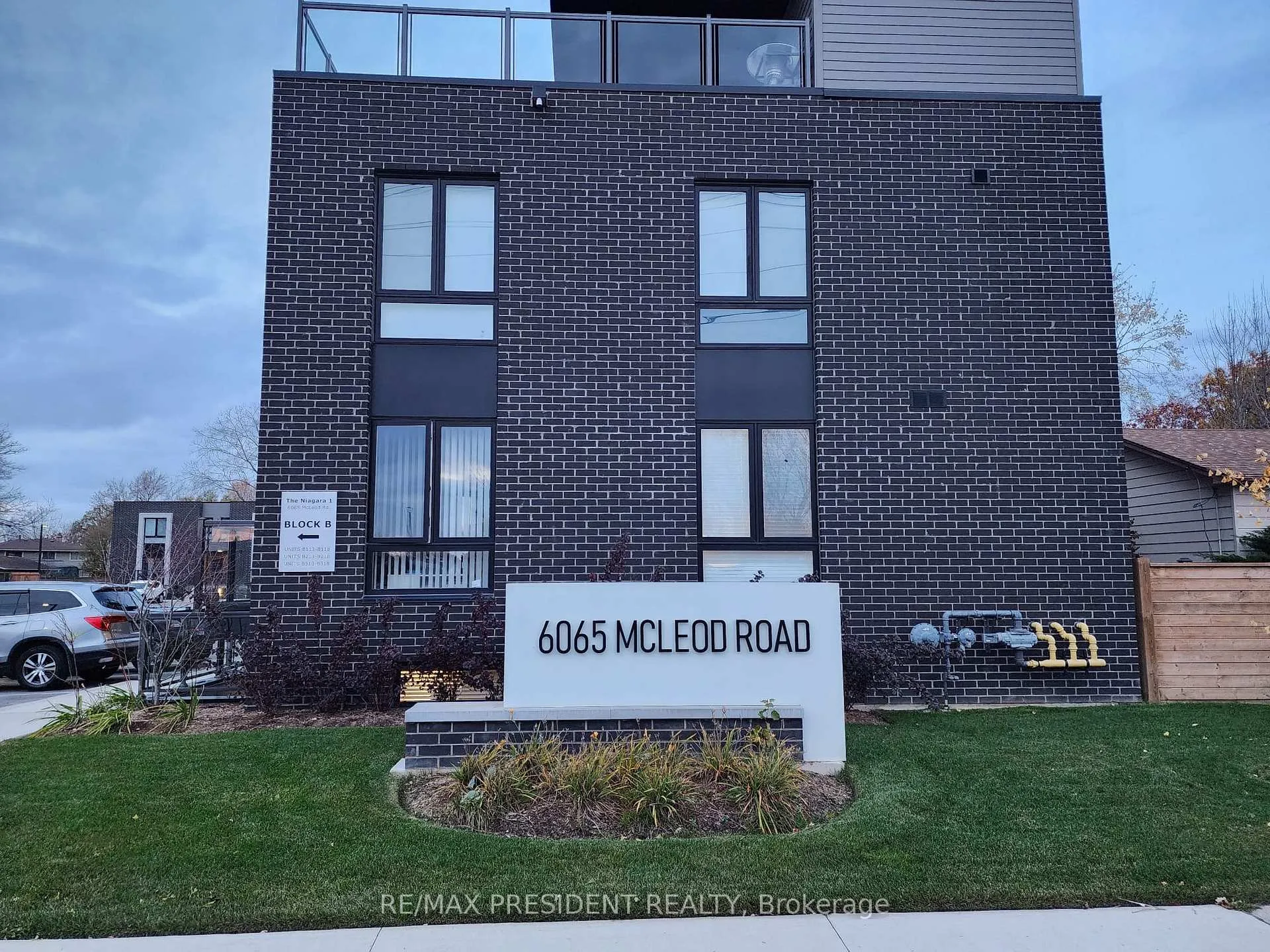 Photo 1 of Unit 113, 6065 Mcleod Road, Niagara Falls, Arad/Fallsview — HOMEH