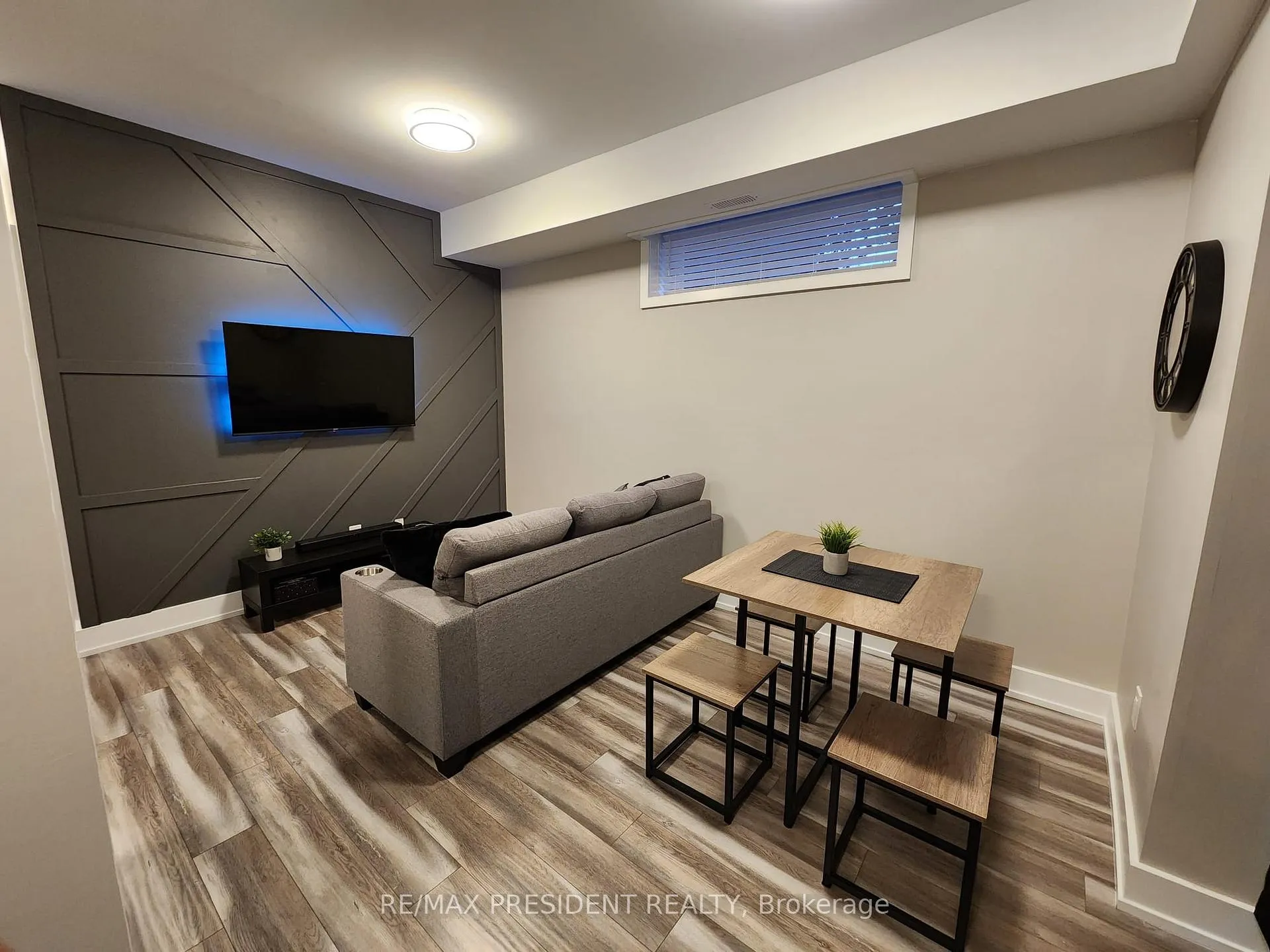 Photo 3 of Unit 113, 6065 Mcleod Road, Niagara Falls, Arad/Fallsview — HOMEH