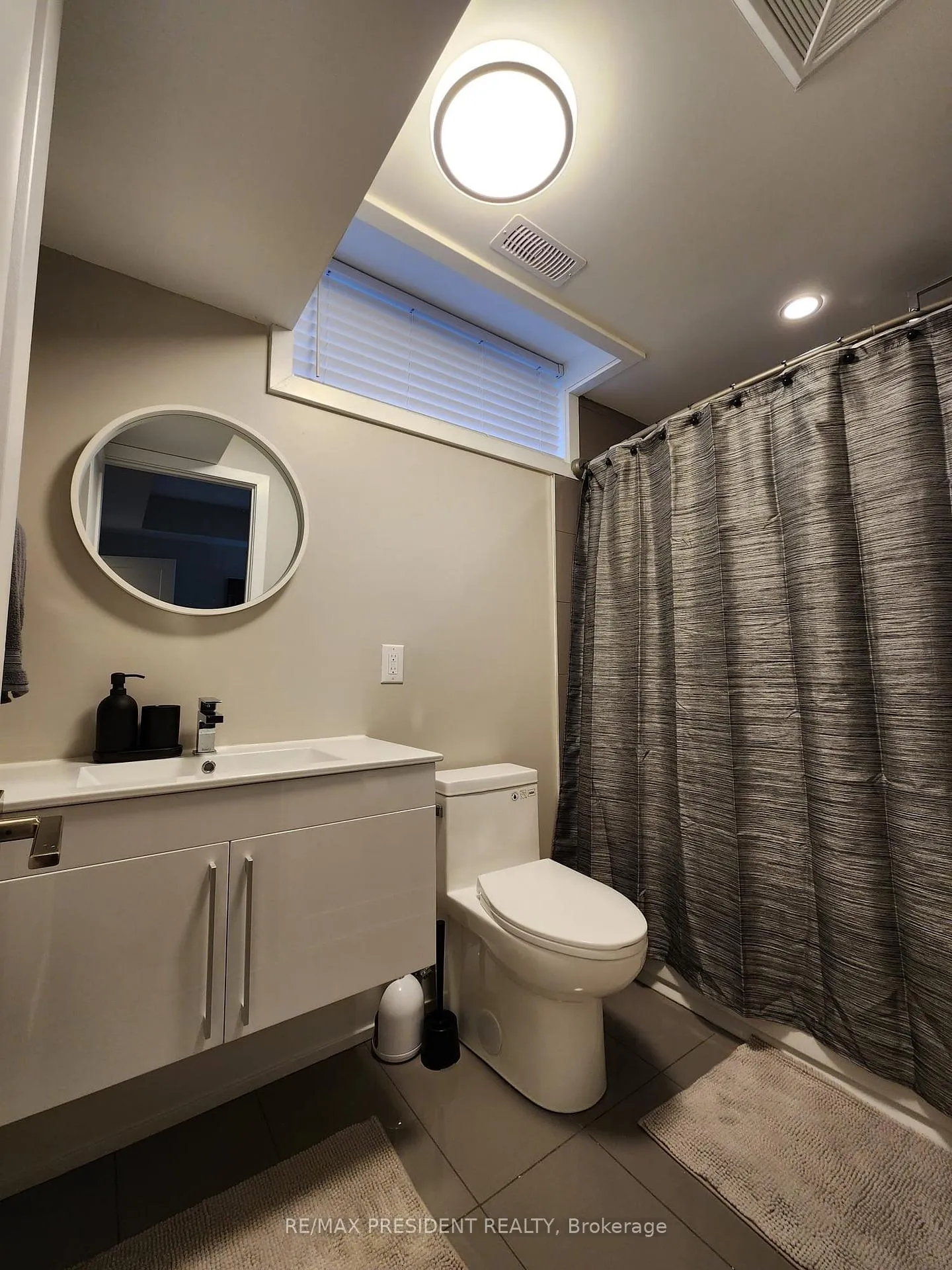 Photo 9 of Unit 113, 6065 Mcleod Road, Niagara Falls, Arad/Fallsview — HOMEH